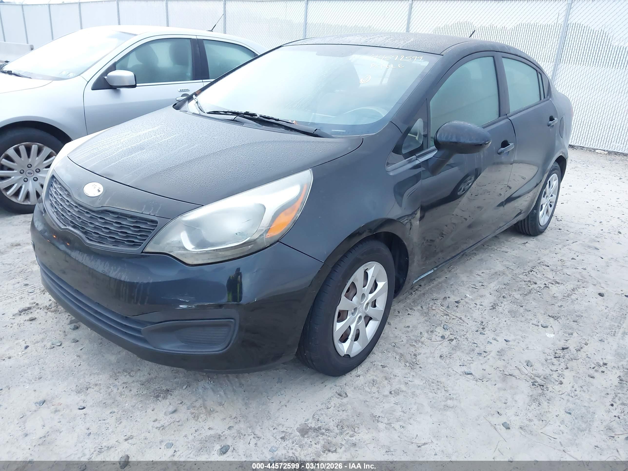 KIA RIO image 2