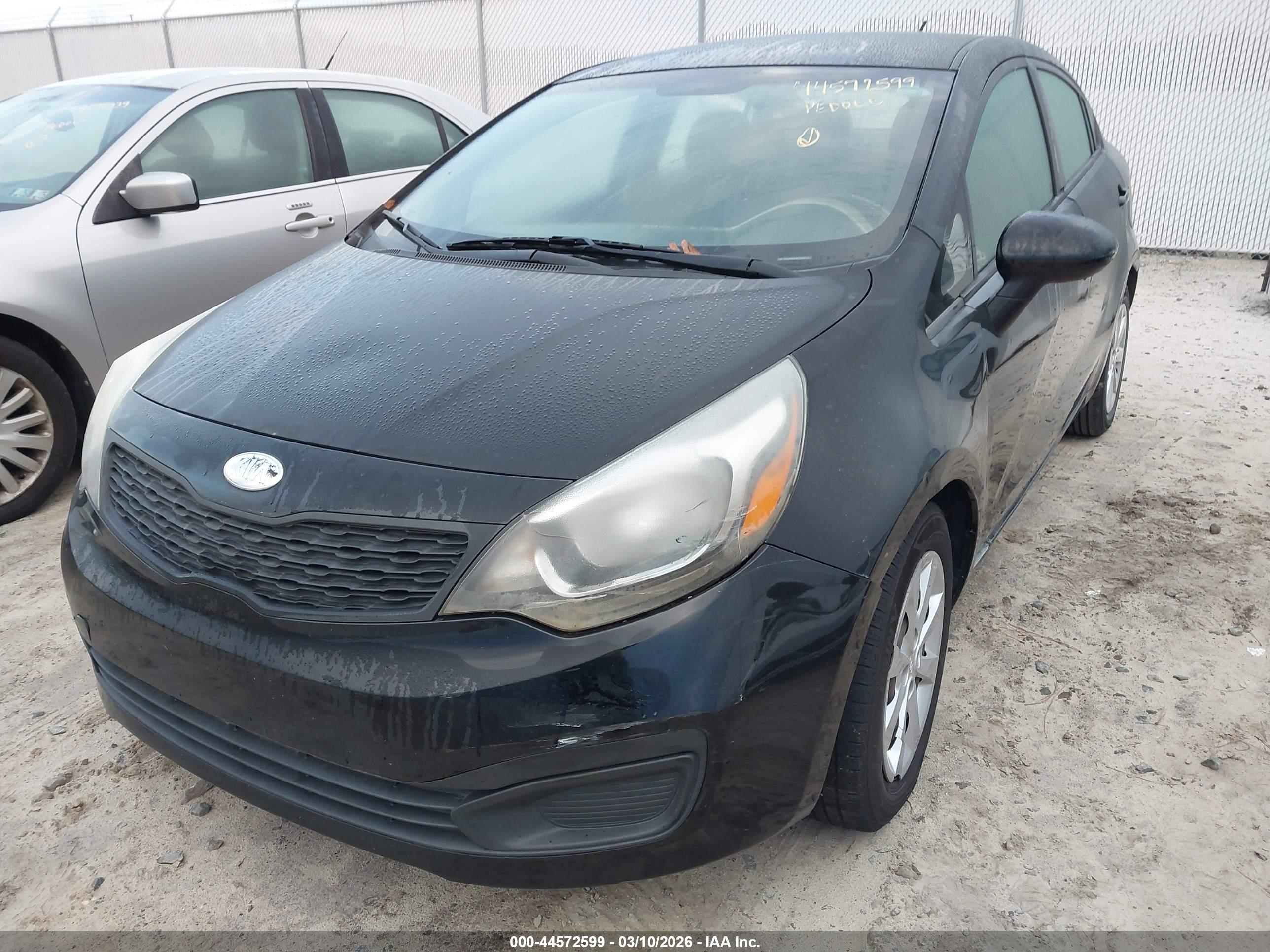 KIA RIO image 6