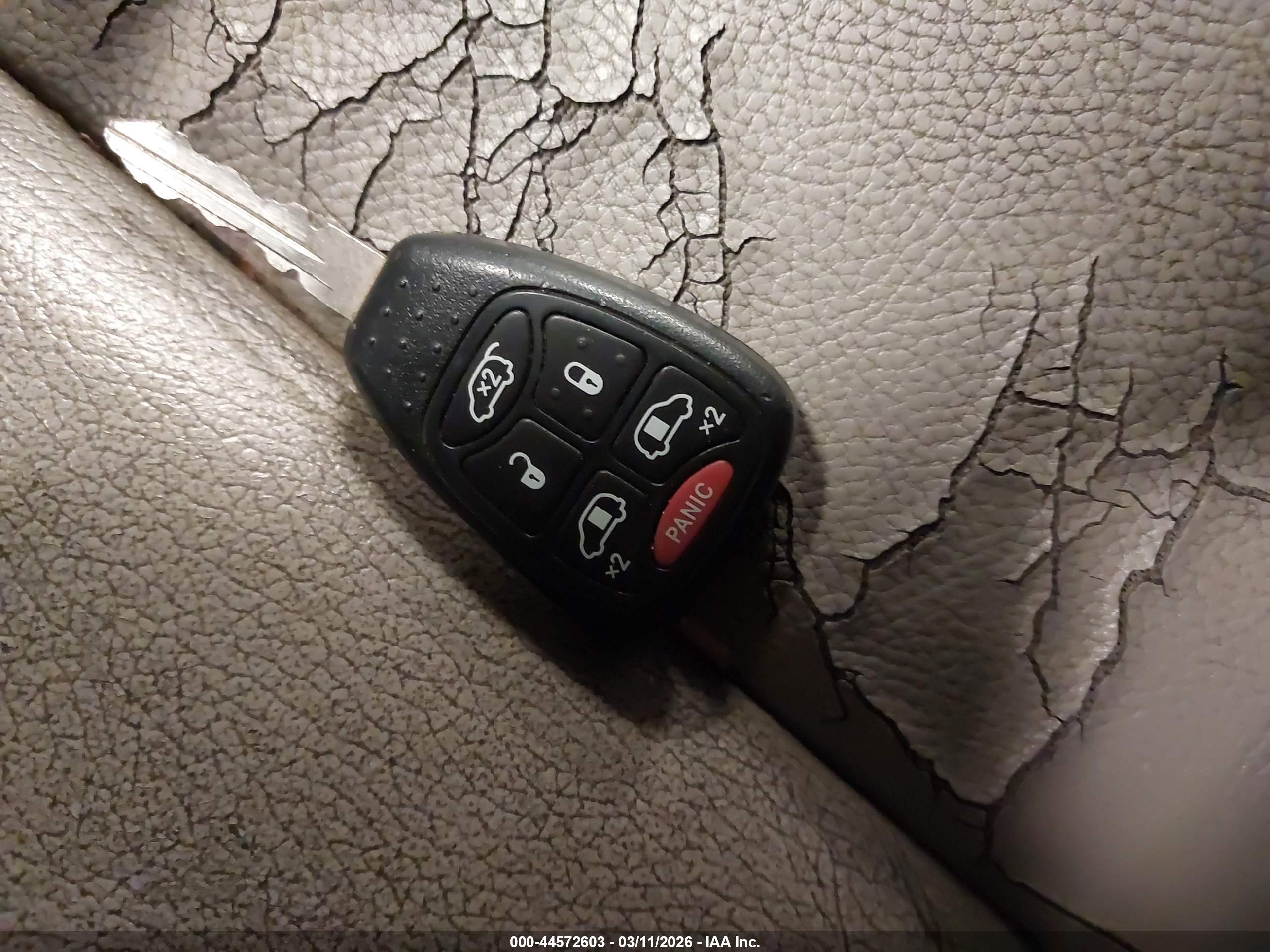 CHRYSLER TOWN image 11