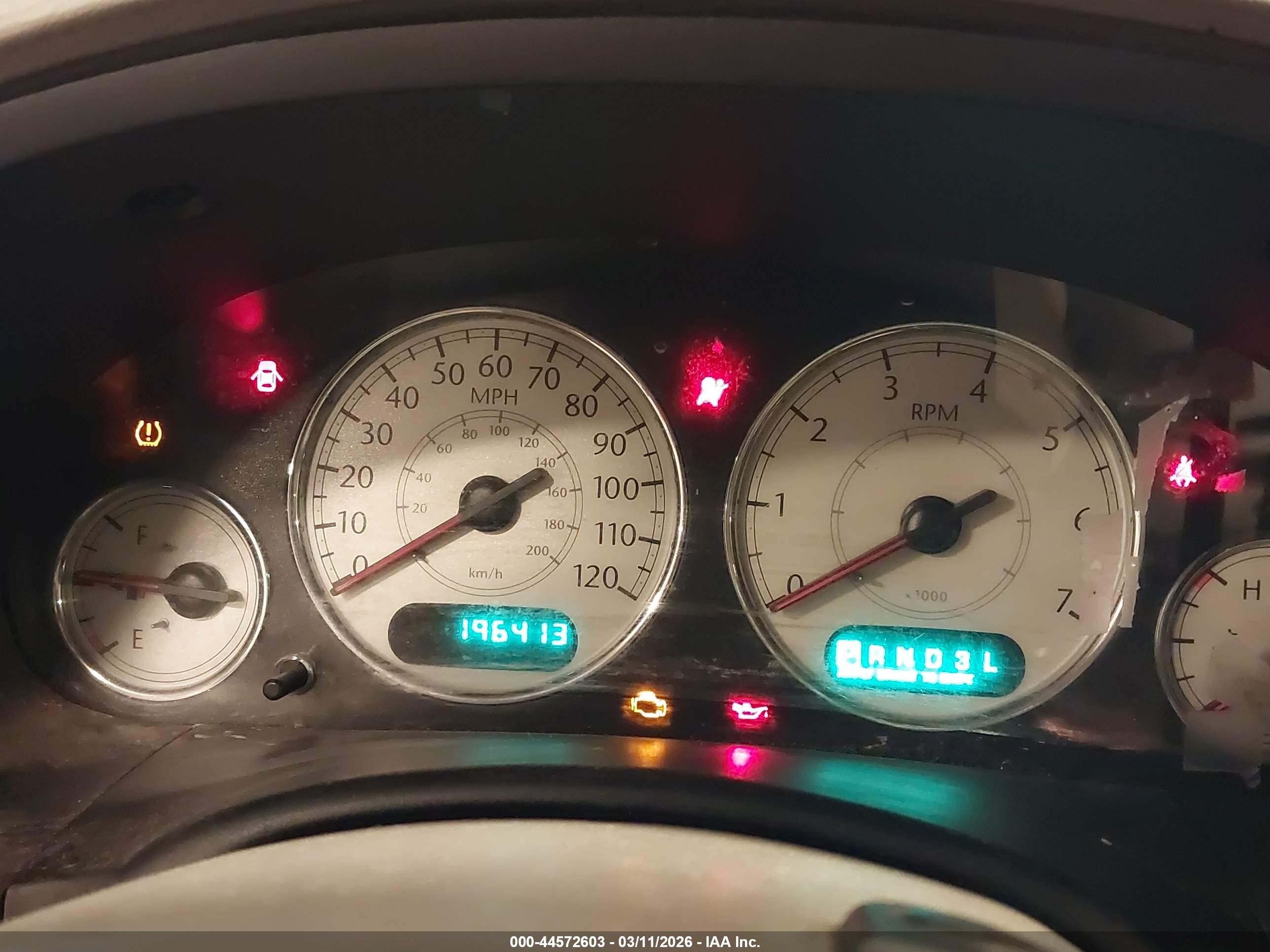 CHRYSLER TOWN image 7