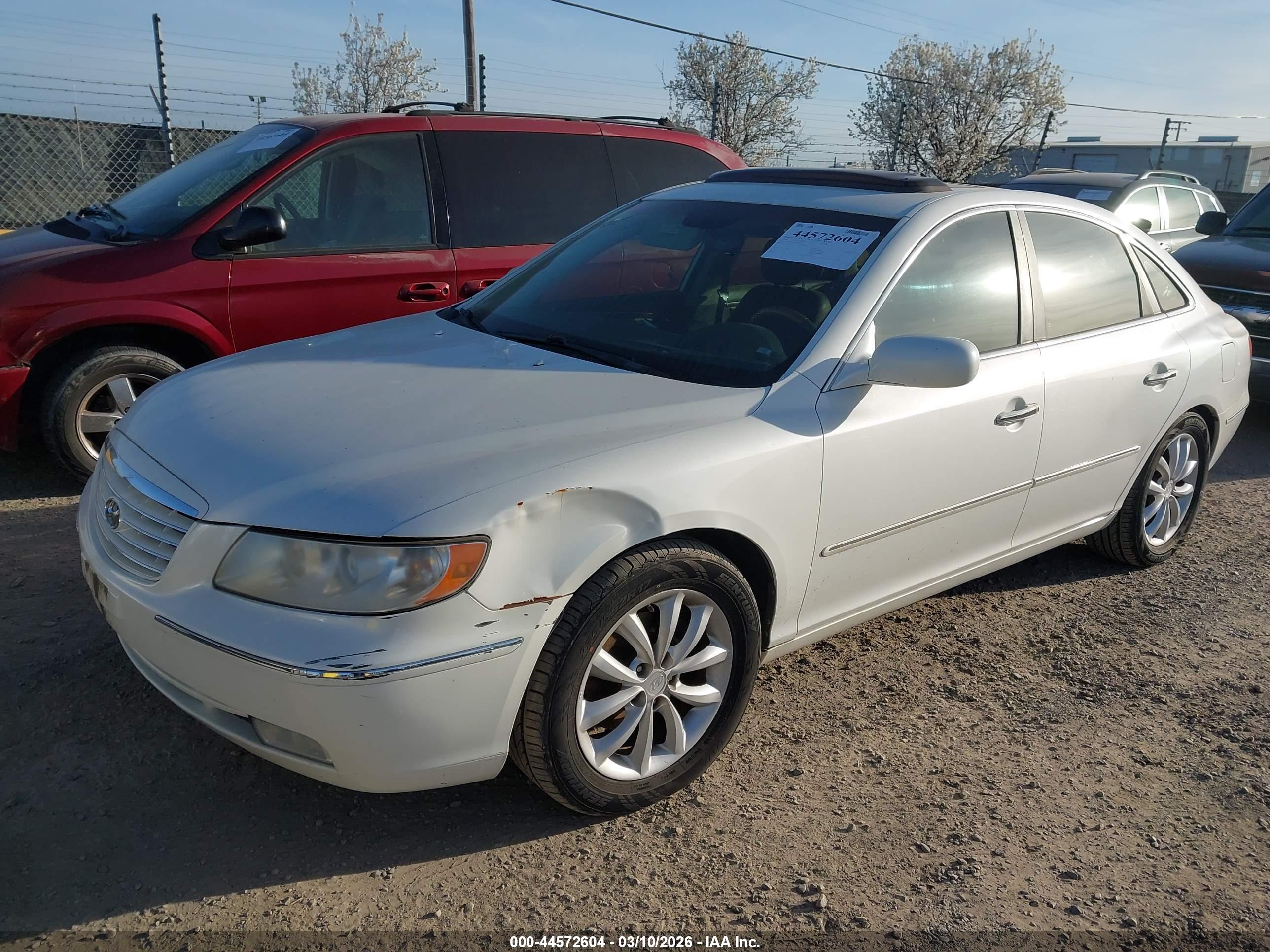 HYUNDAI AZERA image 6