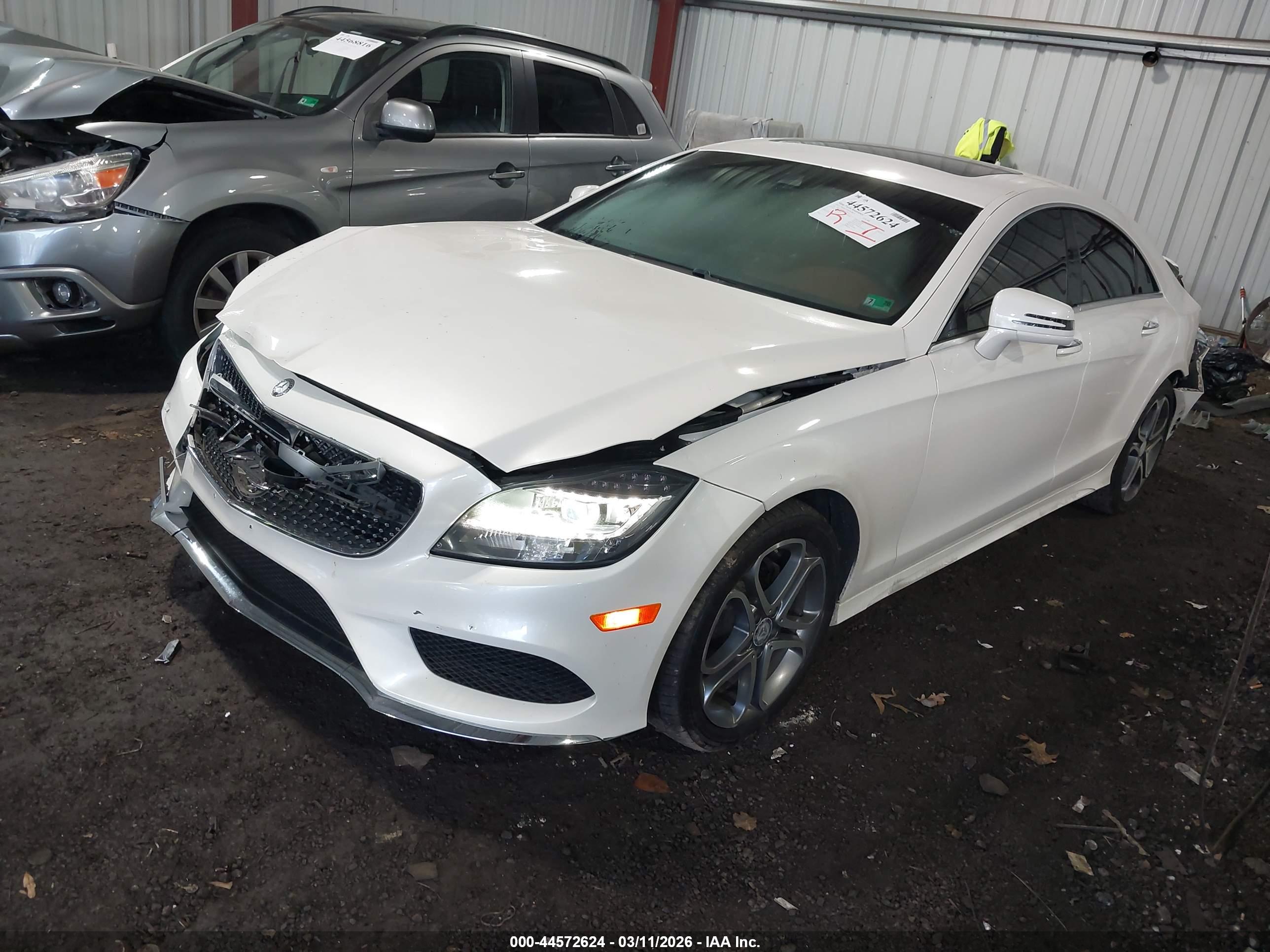 MERCEDES-BENZ CLS image 2