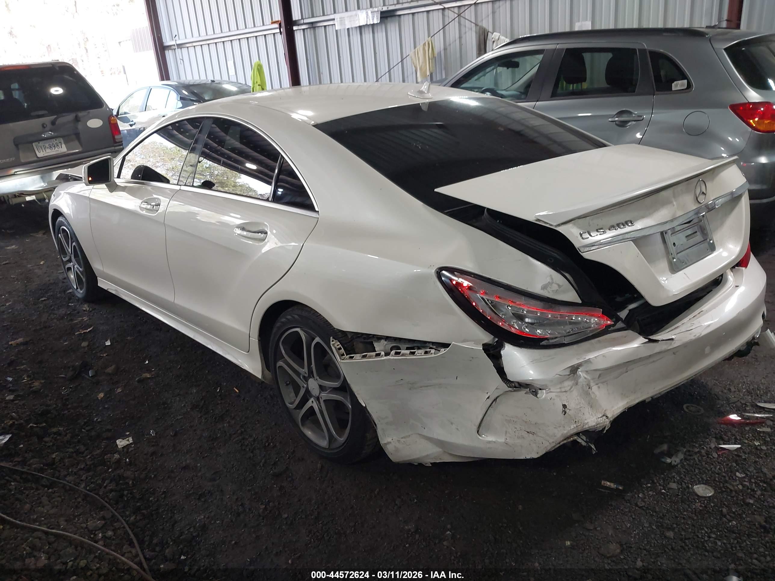 MERCEDES-BENZ CLS image 3