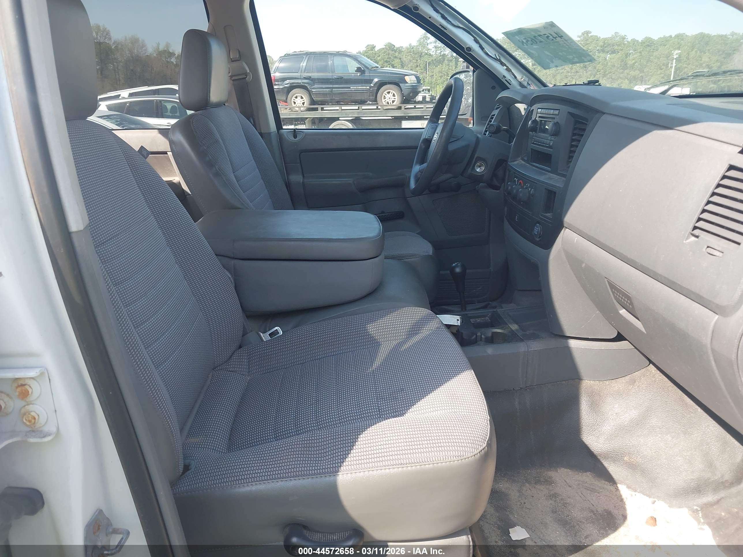 DODGE RAM image 5
