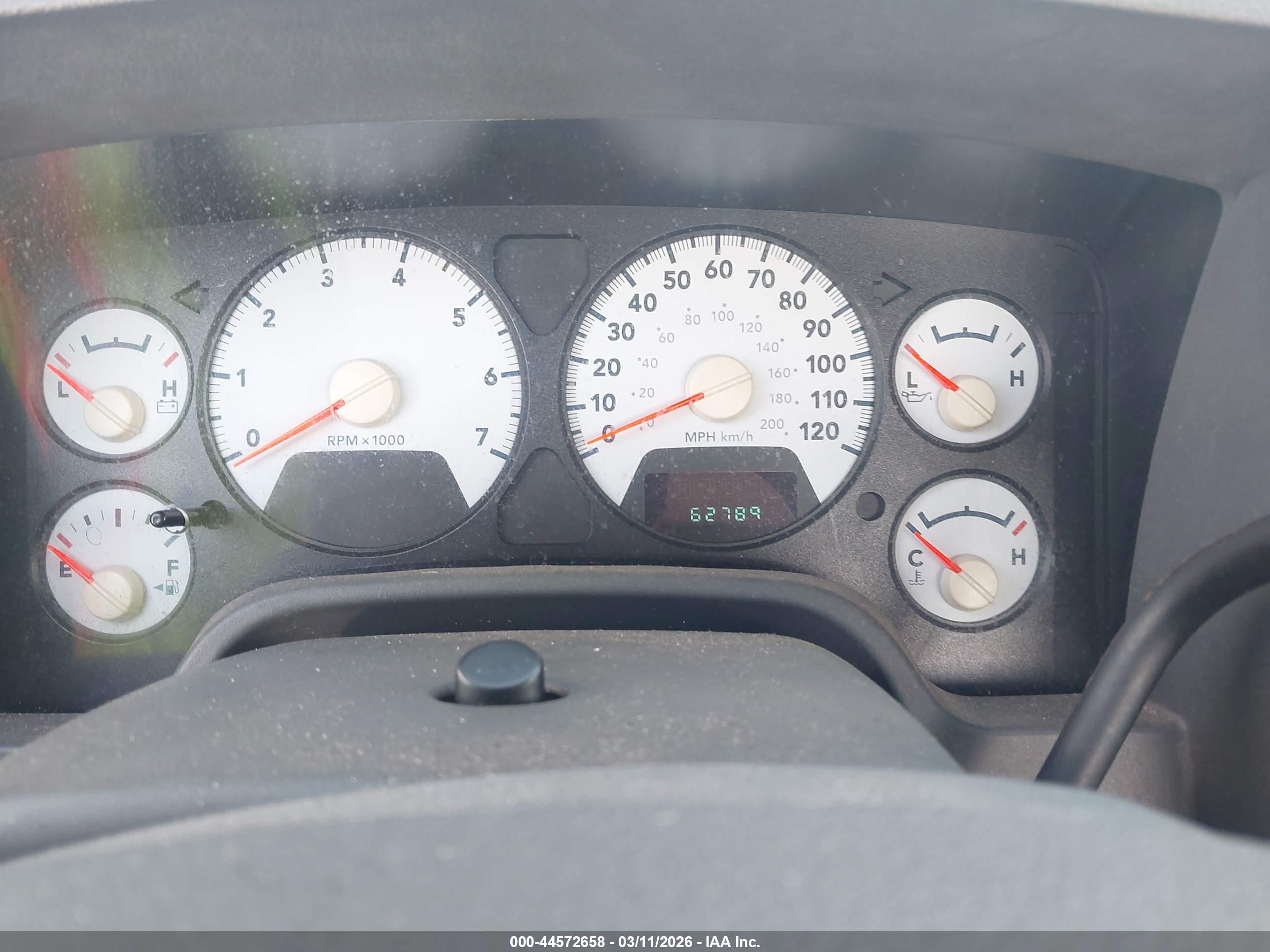 DODGE RAM image 7