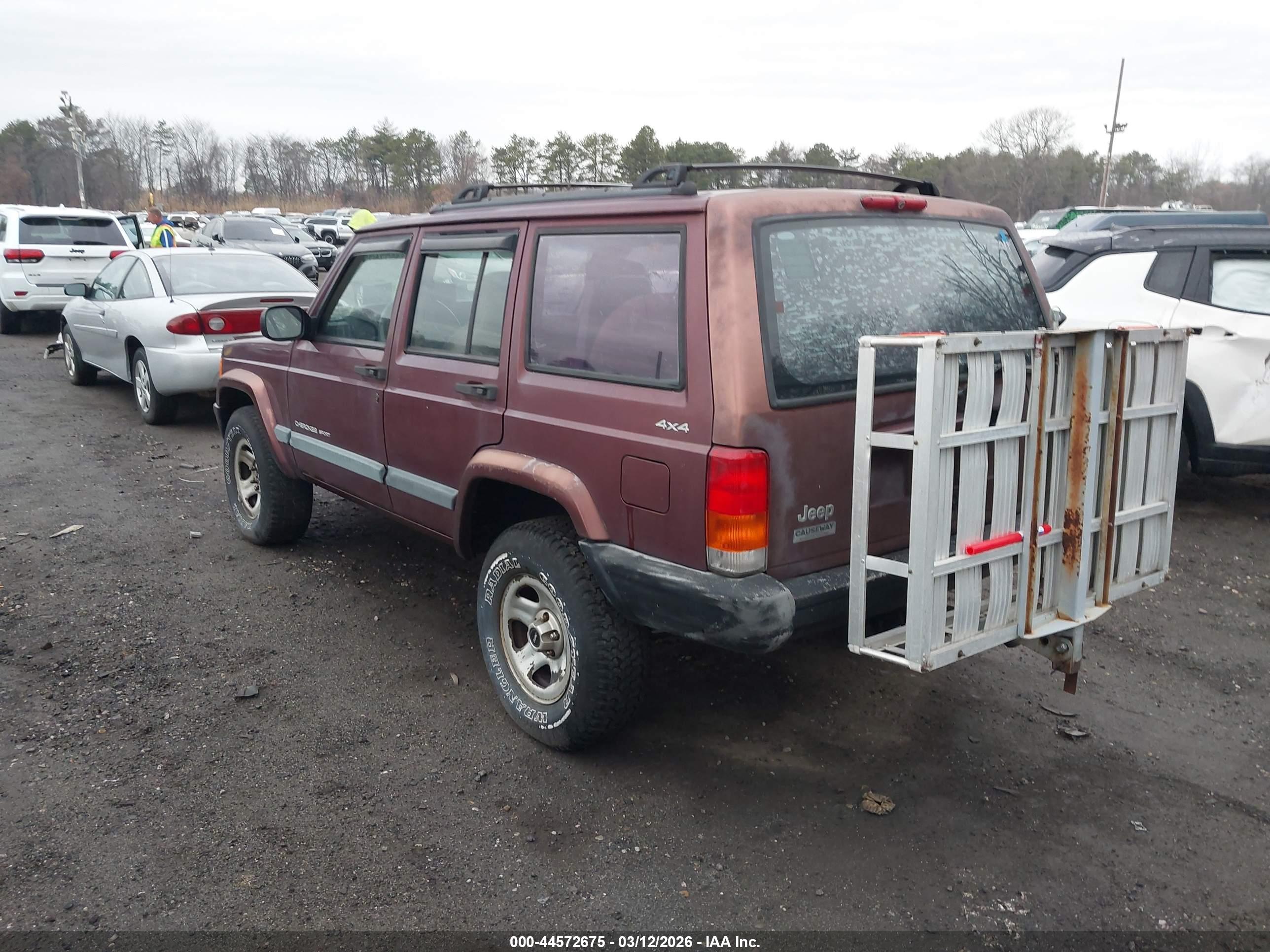 JEEP CHEROKEE image 3