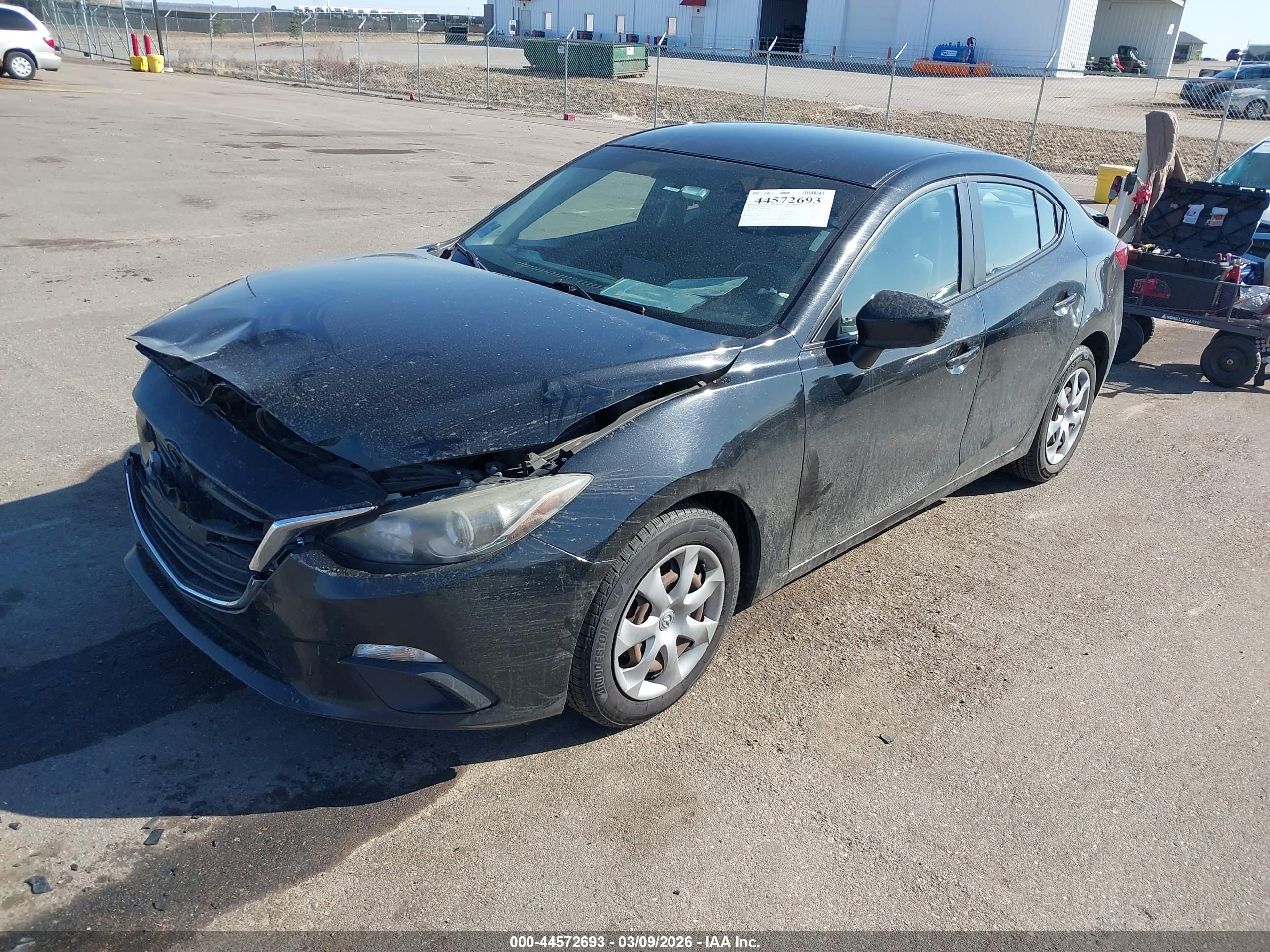 MAZDA MAZDA3 image 2