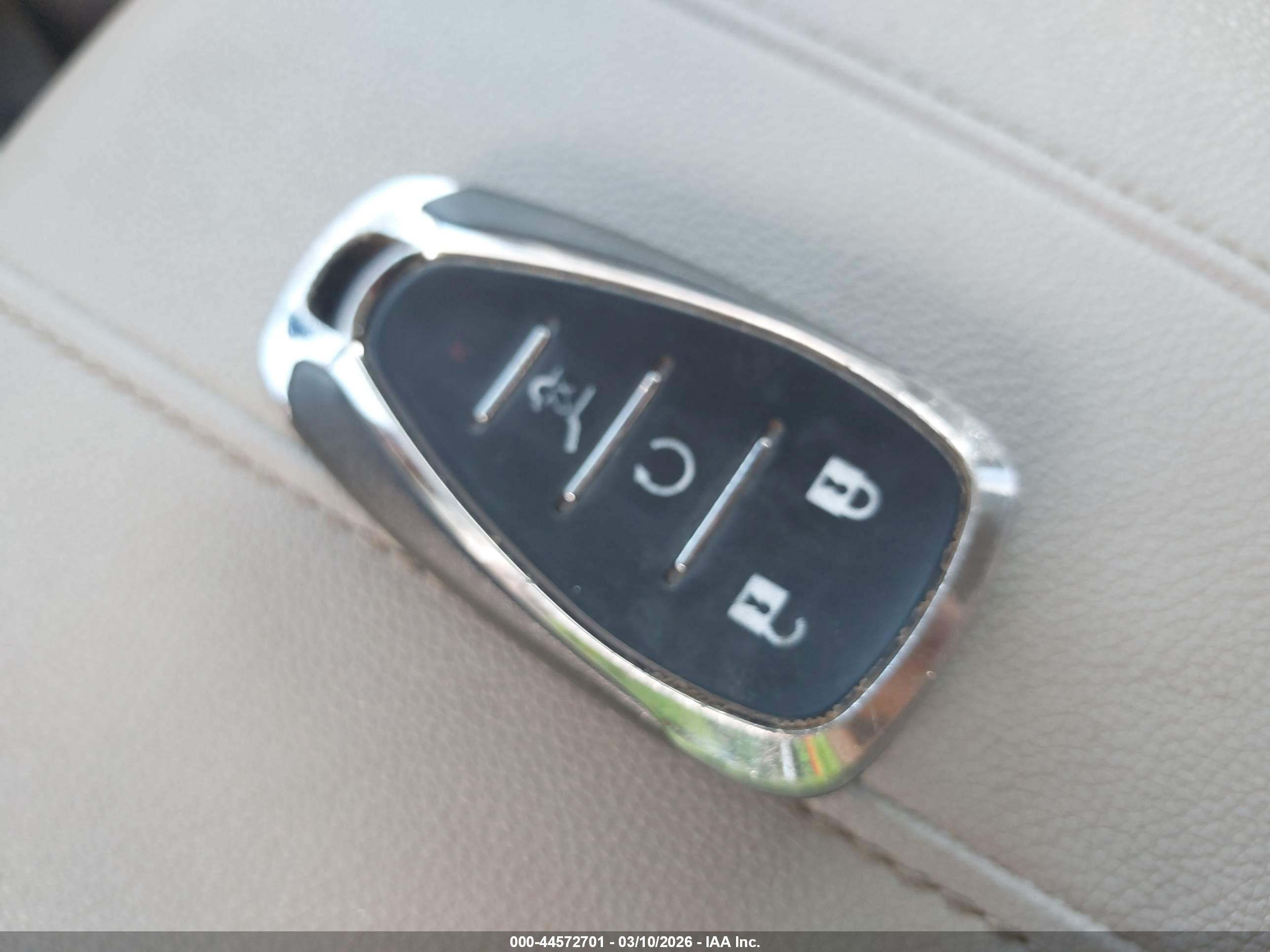 CHEVROLET TRAVERSE image 11