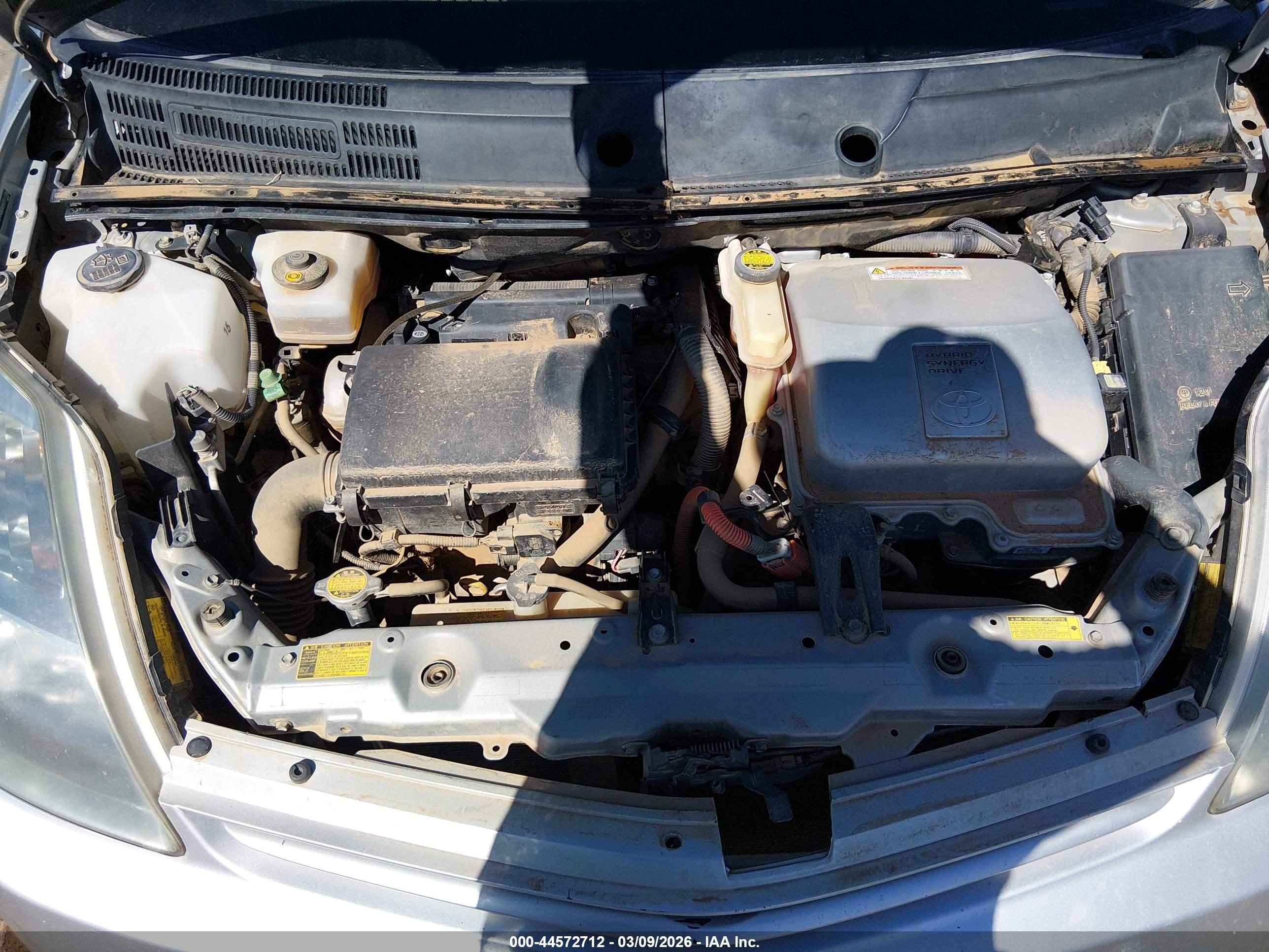 TOYOTA PRIUS image 10