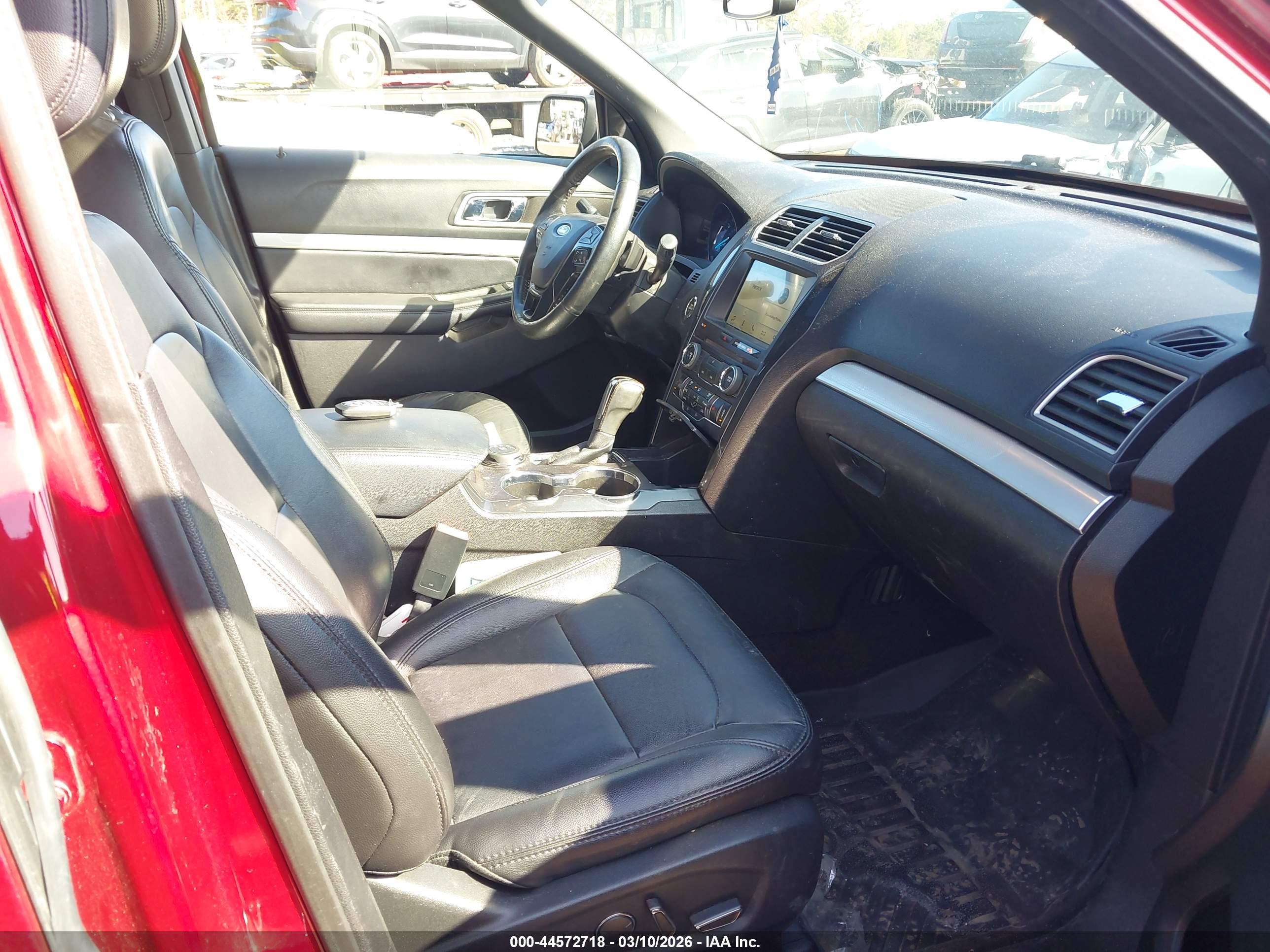 FORD EXPLORER image 5