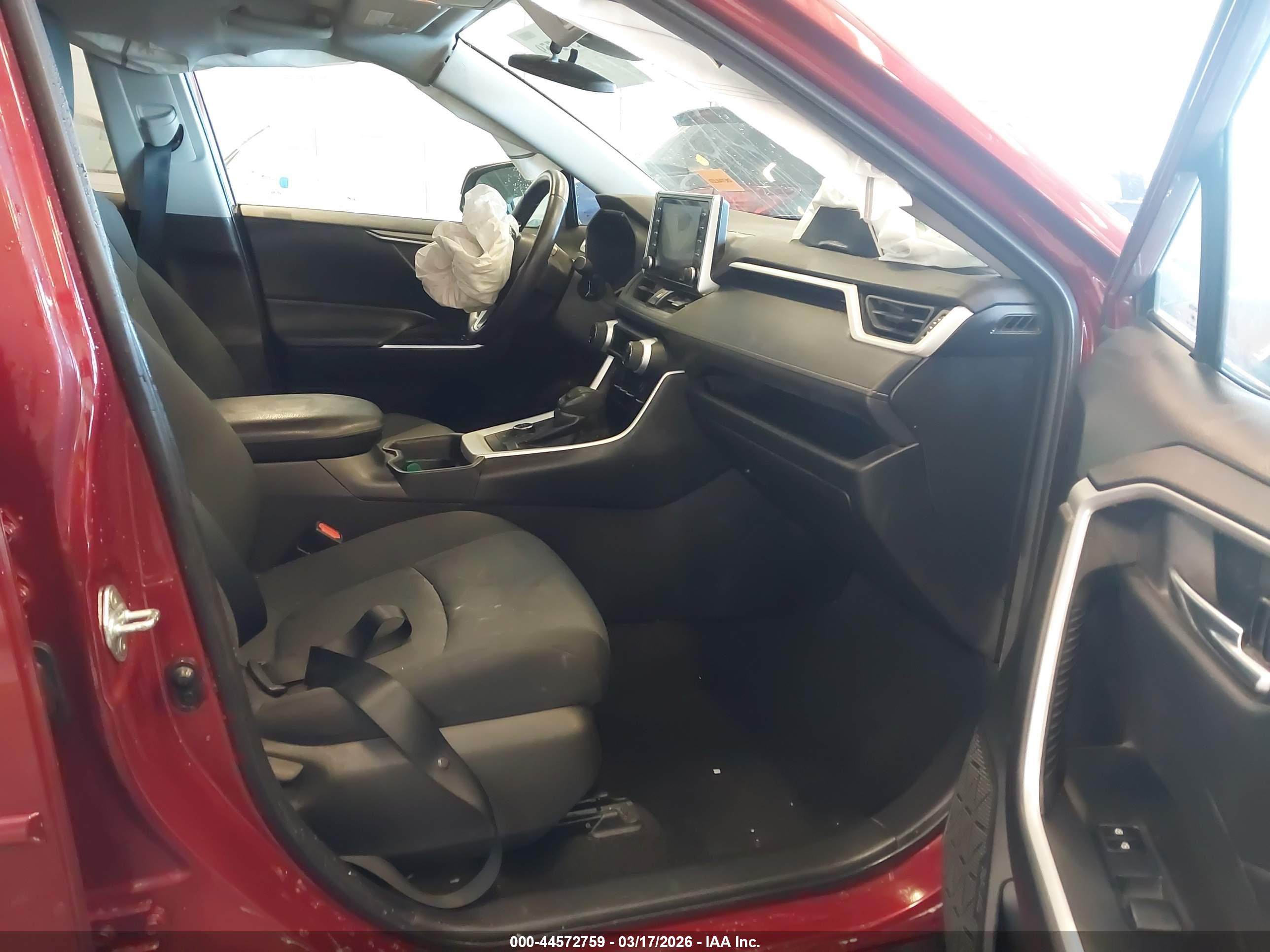 TOYOTA RAV4 image 5