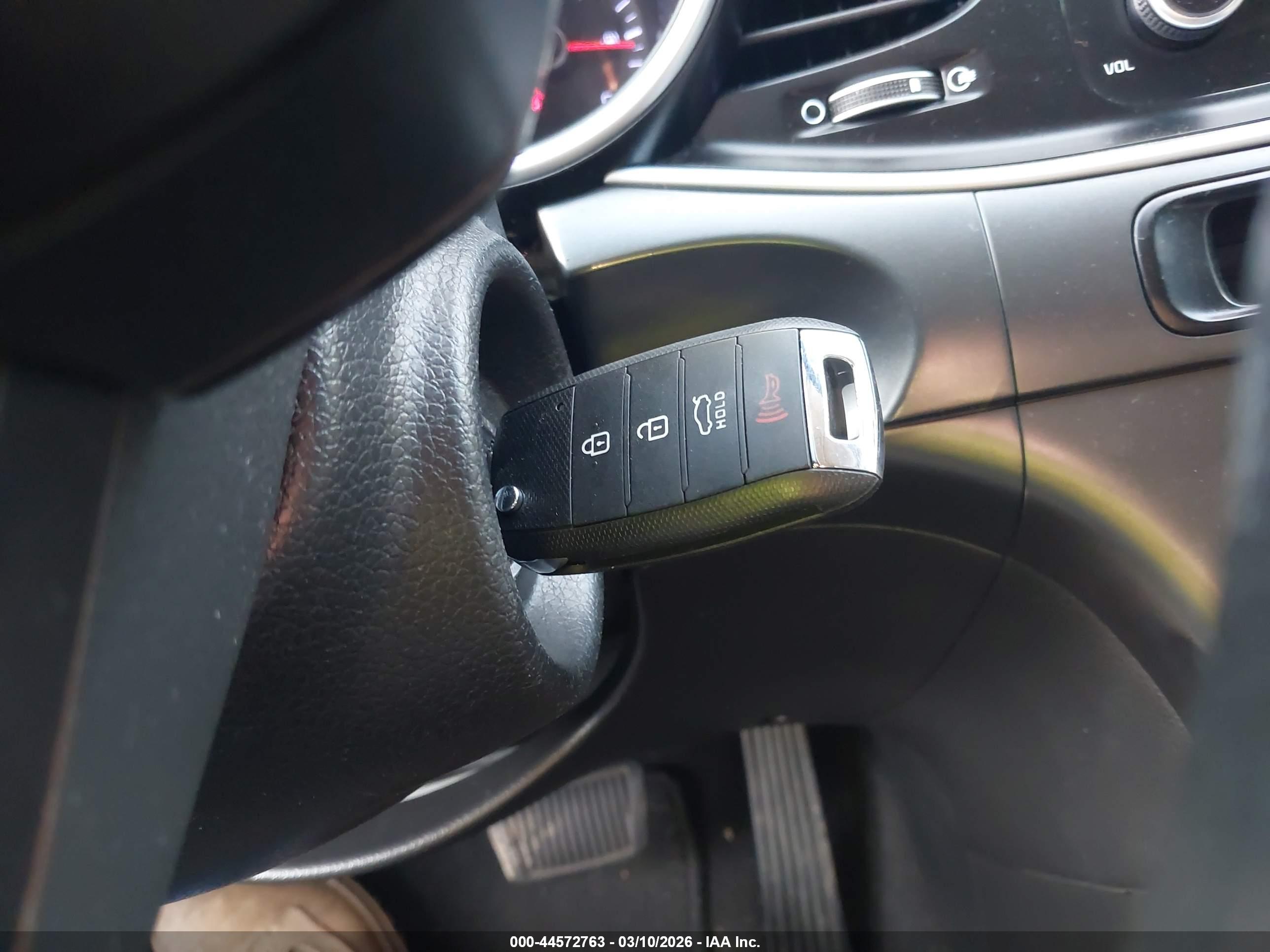 KIA OPTIMA image 11