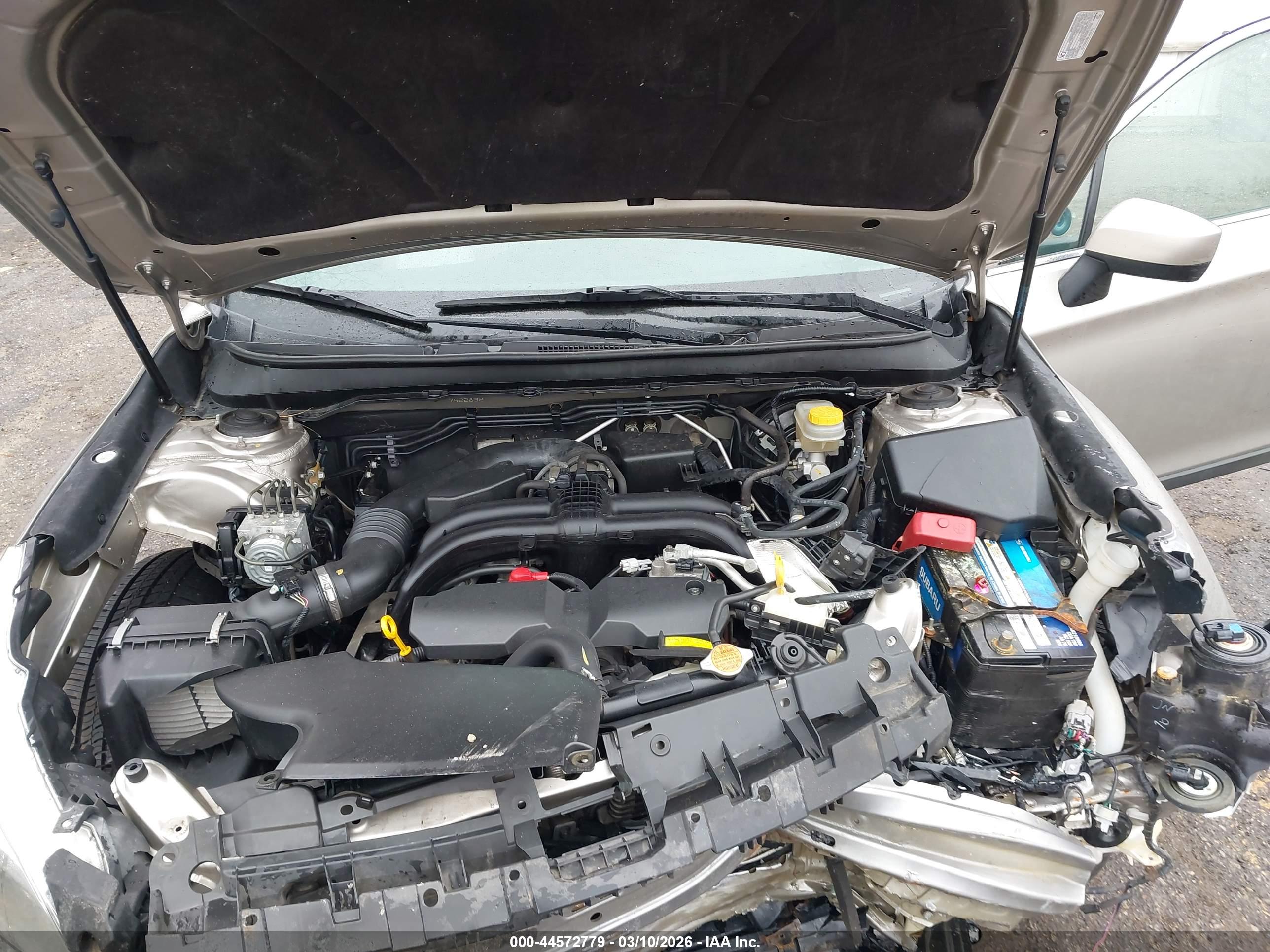 SUBARU OUTBACK image 10