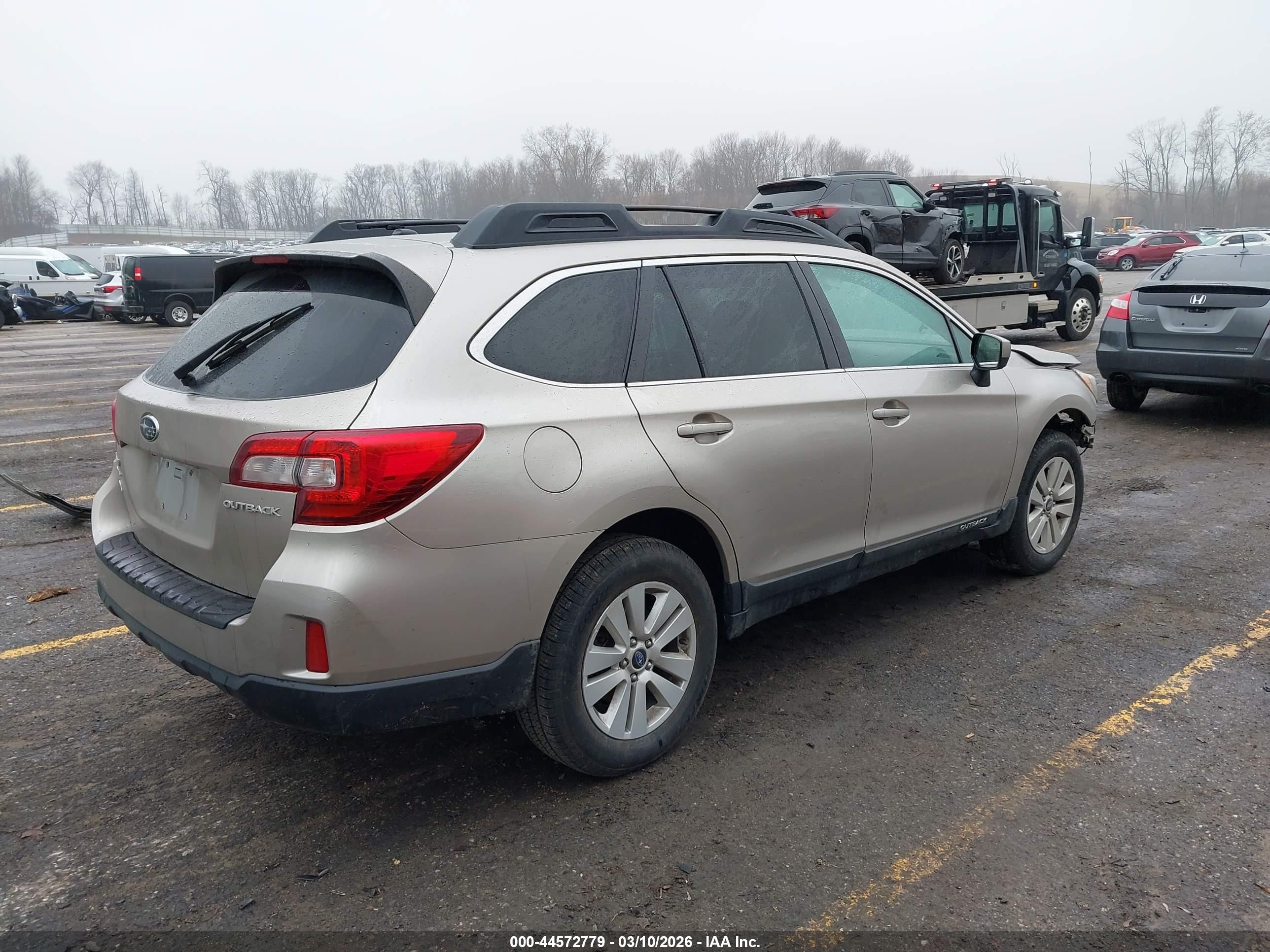 SUBARU OUTBACK image 4