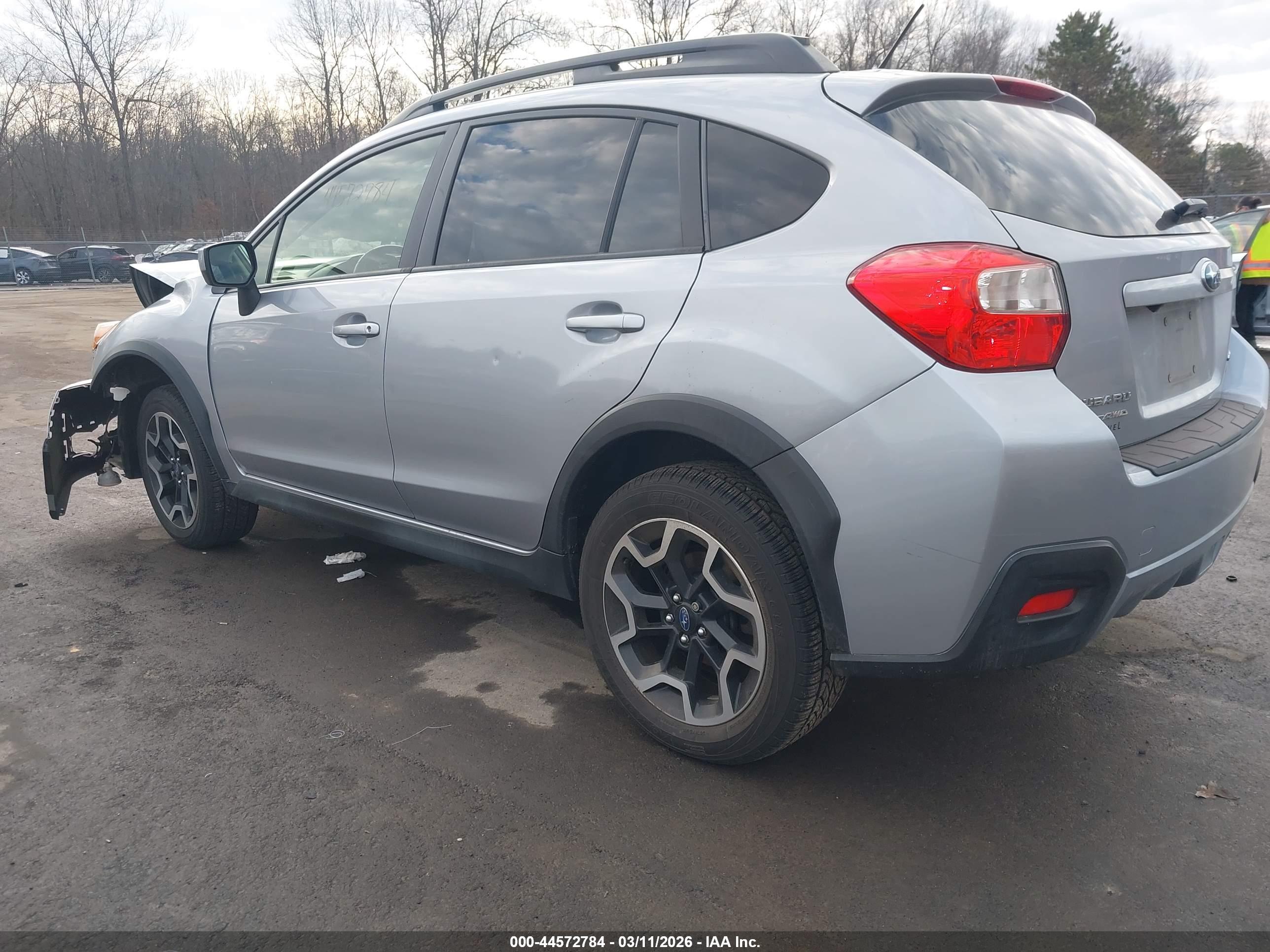 SUBARU CROSSTREK image 3