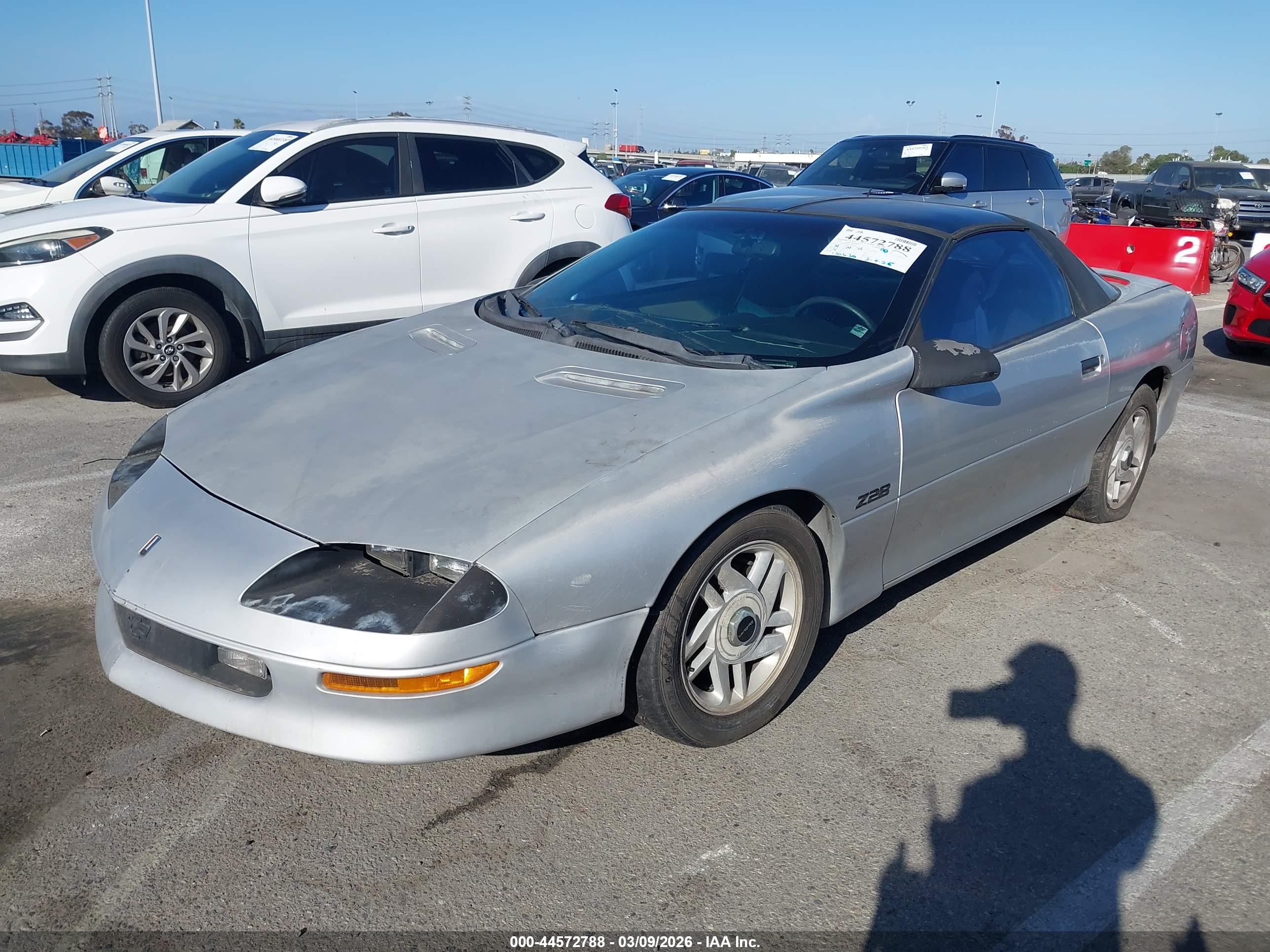 CHEVROLET CAMARO image 2
