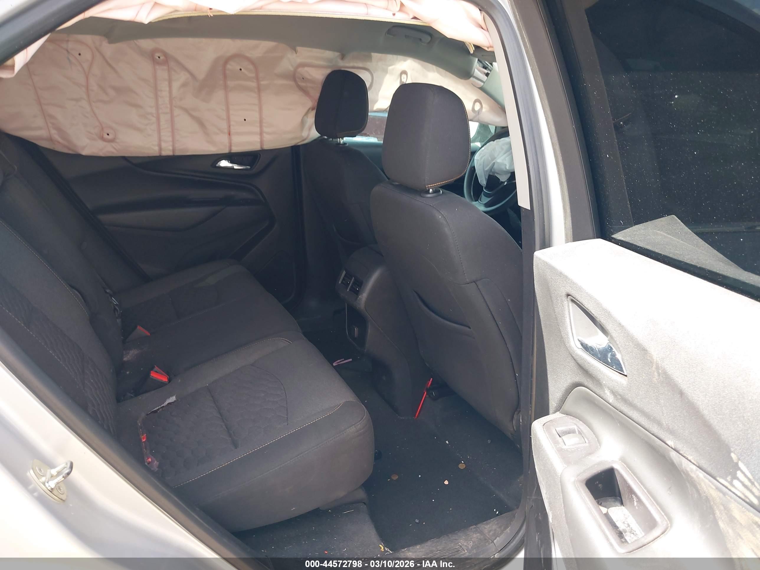 CHEVROLET EQUINOX image 8