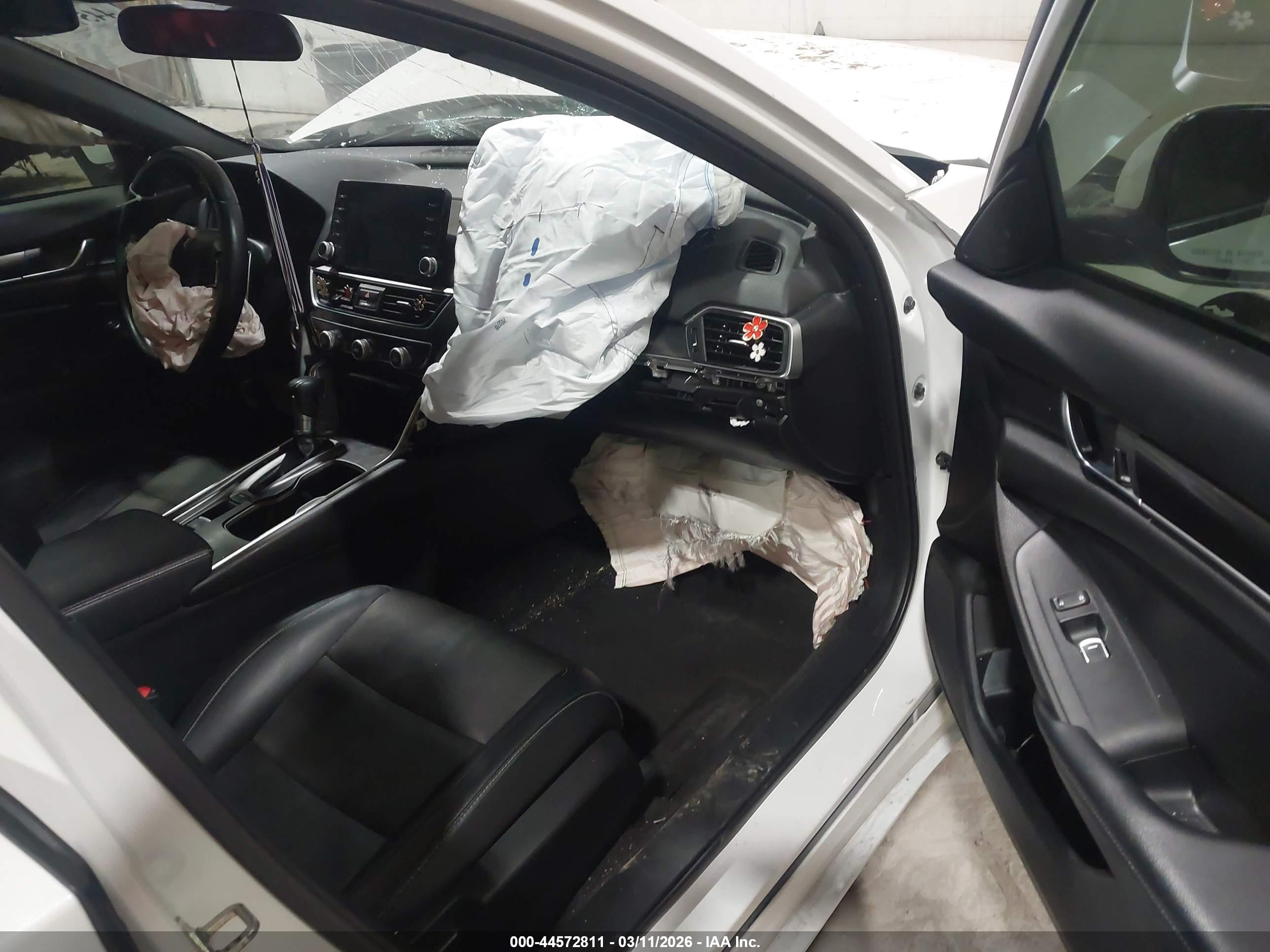 HONDA ACCORD image 5