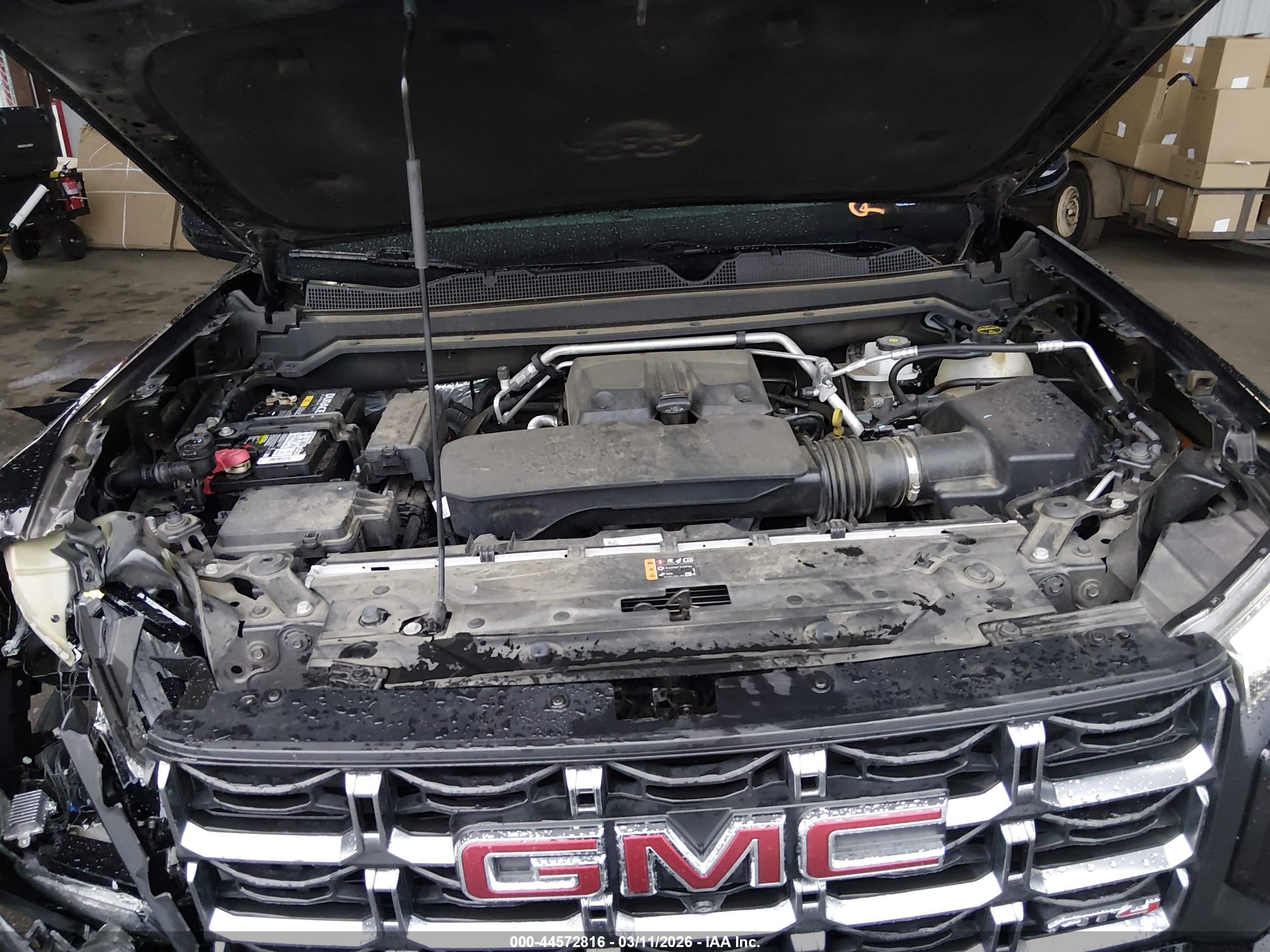 GMC CANYON image 10