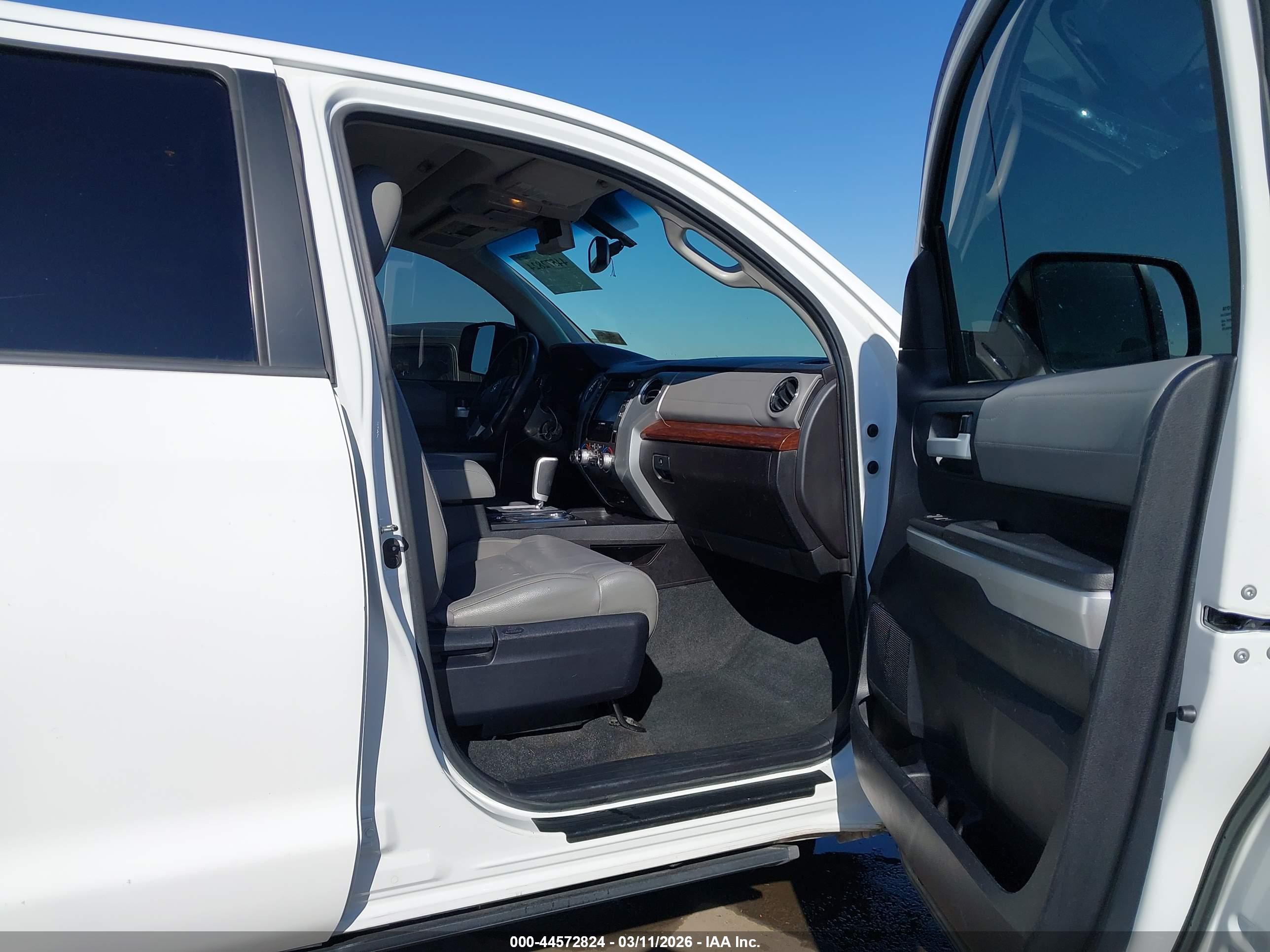 TOYOTA TUNDRA image 5