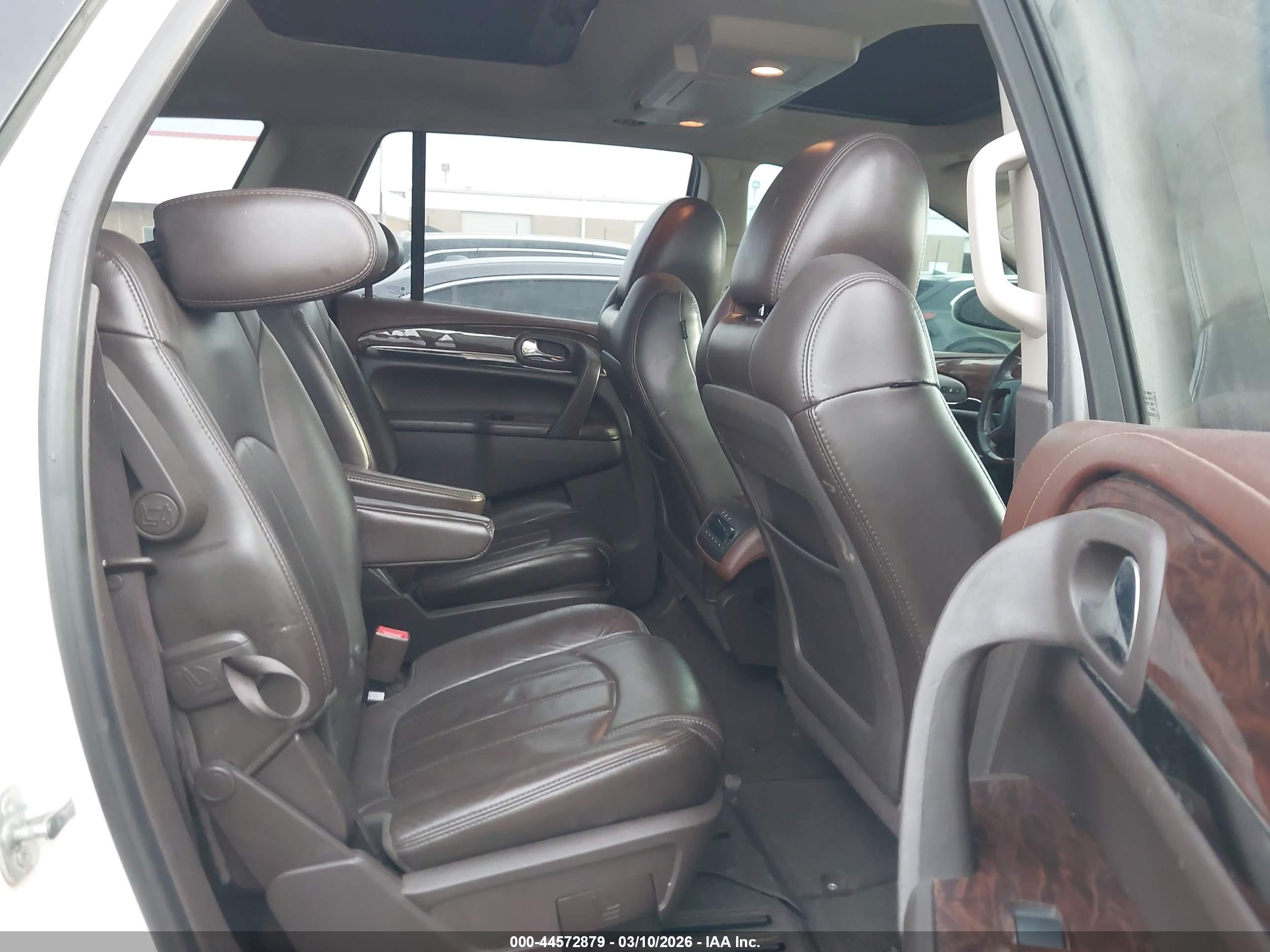BUICK ENCLAVE image 8