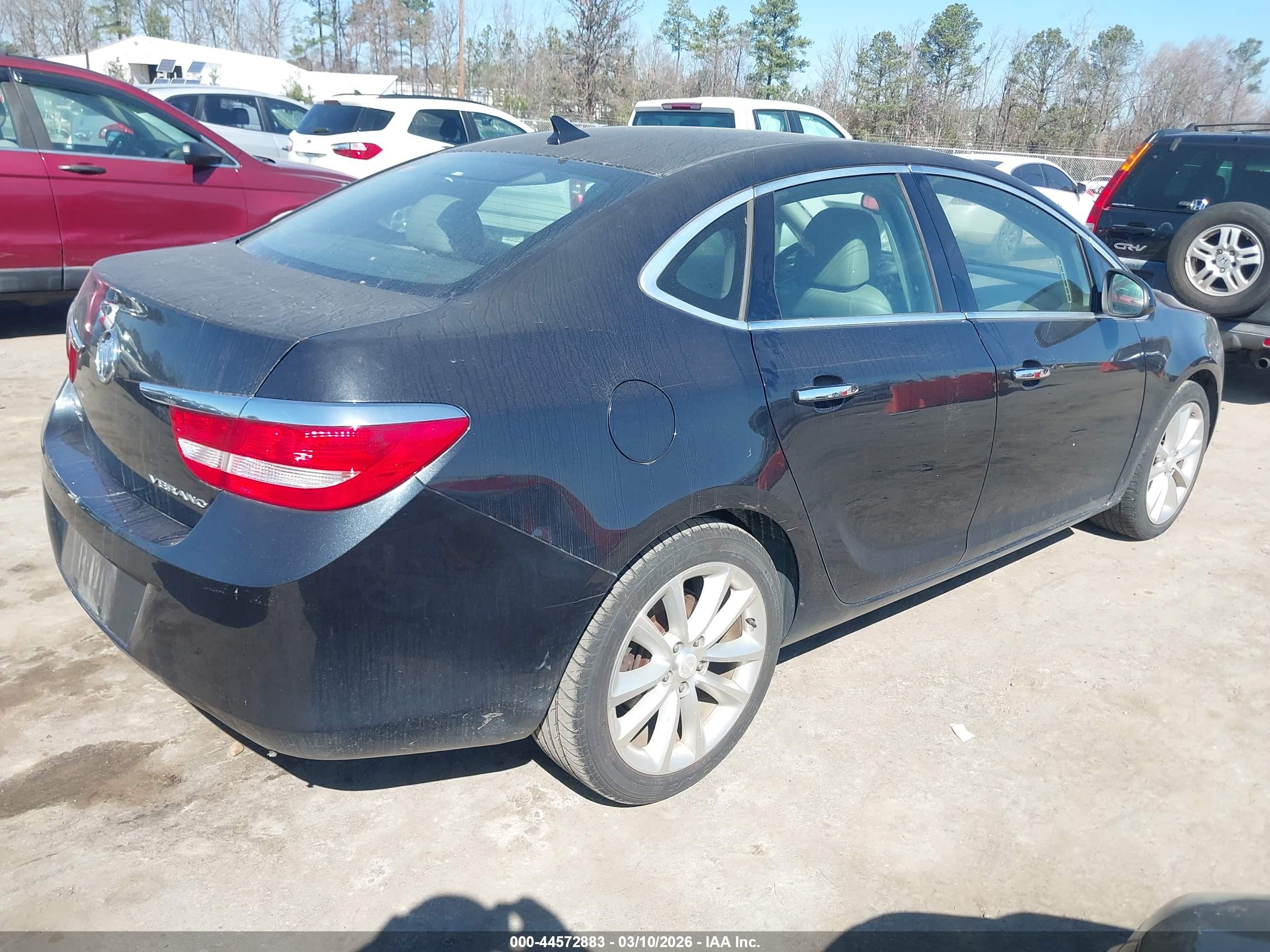 BUICK VERANO image 4