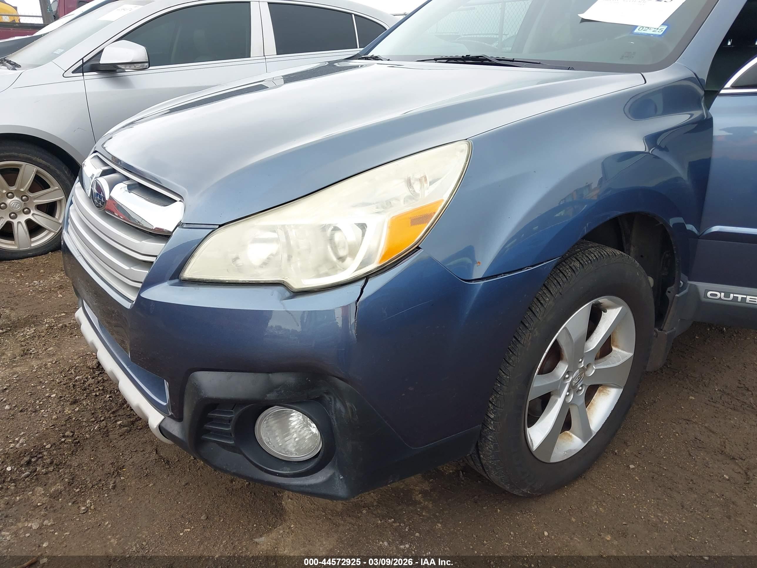 SUBARU OUTBACK image 6