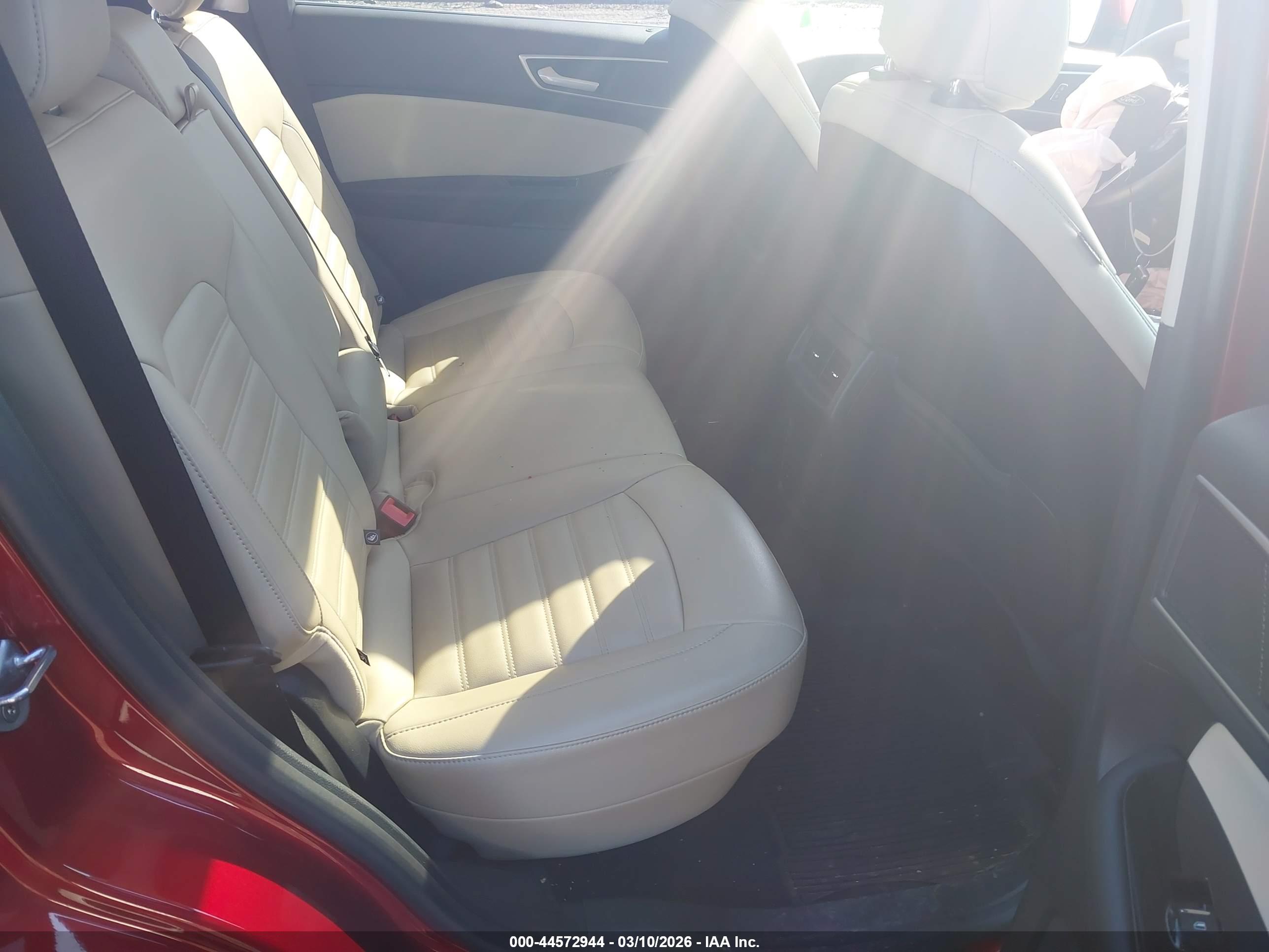 FORD EDGE image 8