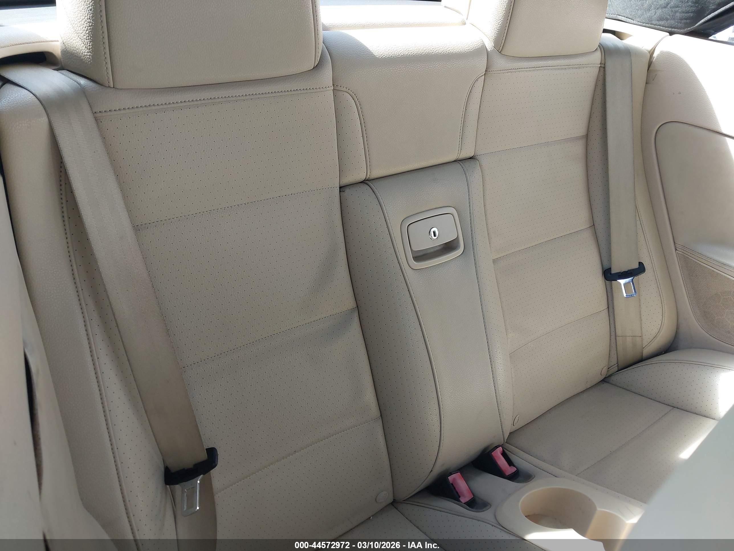 VOLKSWAGEN EOS image 8