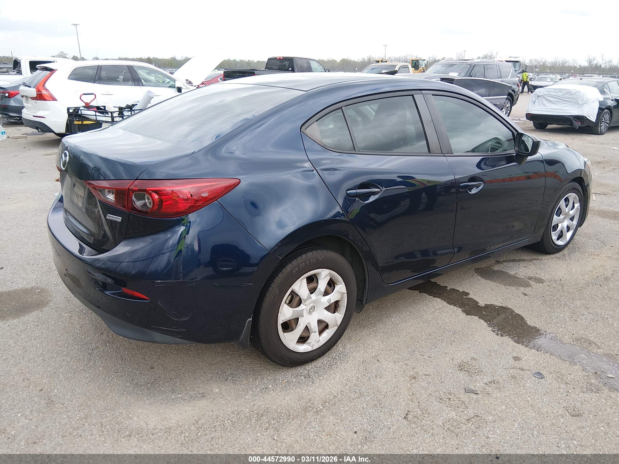 MAZDA MAZDA3 image 4