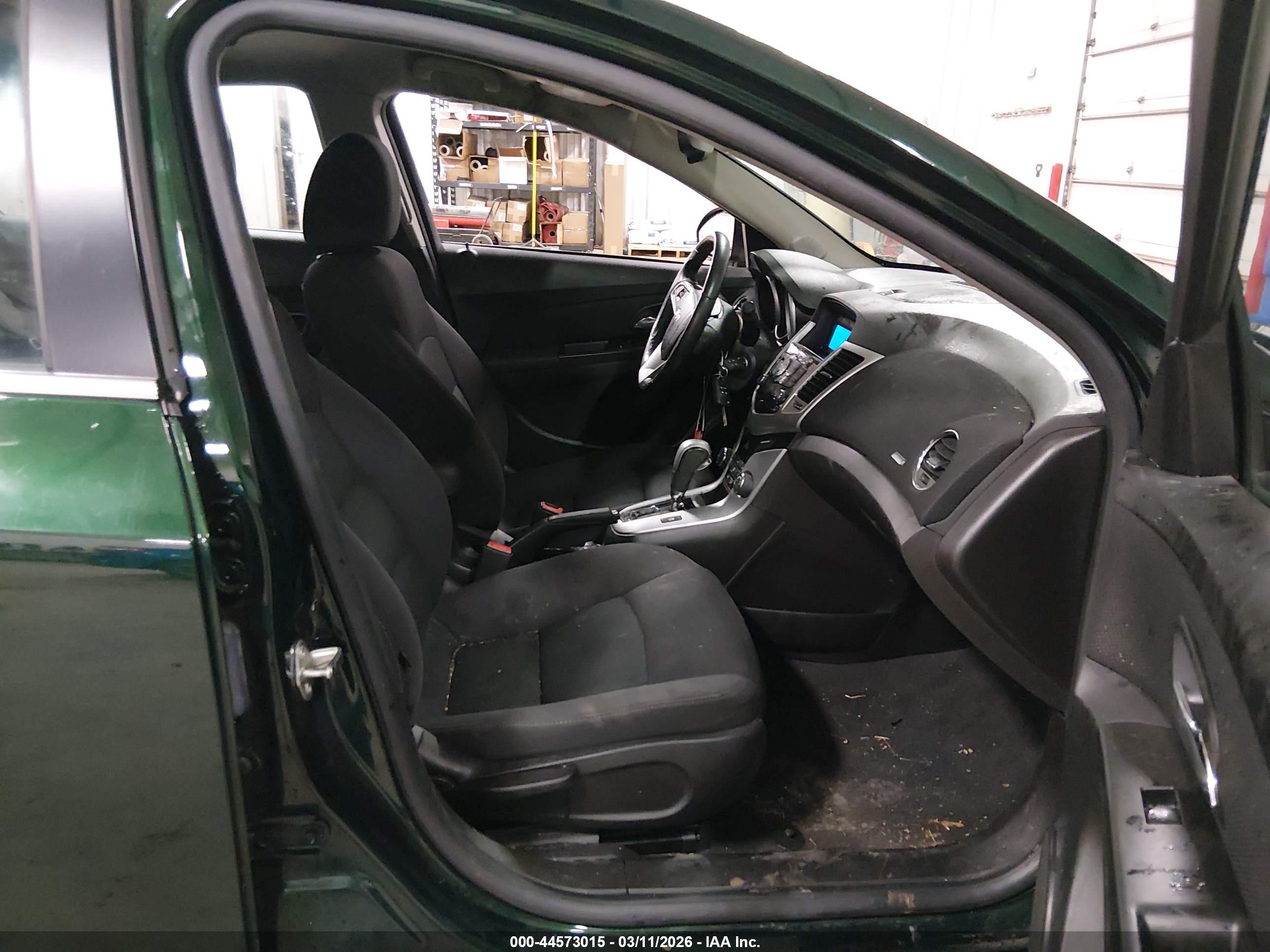 CHEVROLET CRUZE image 5