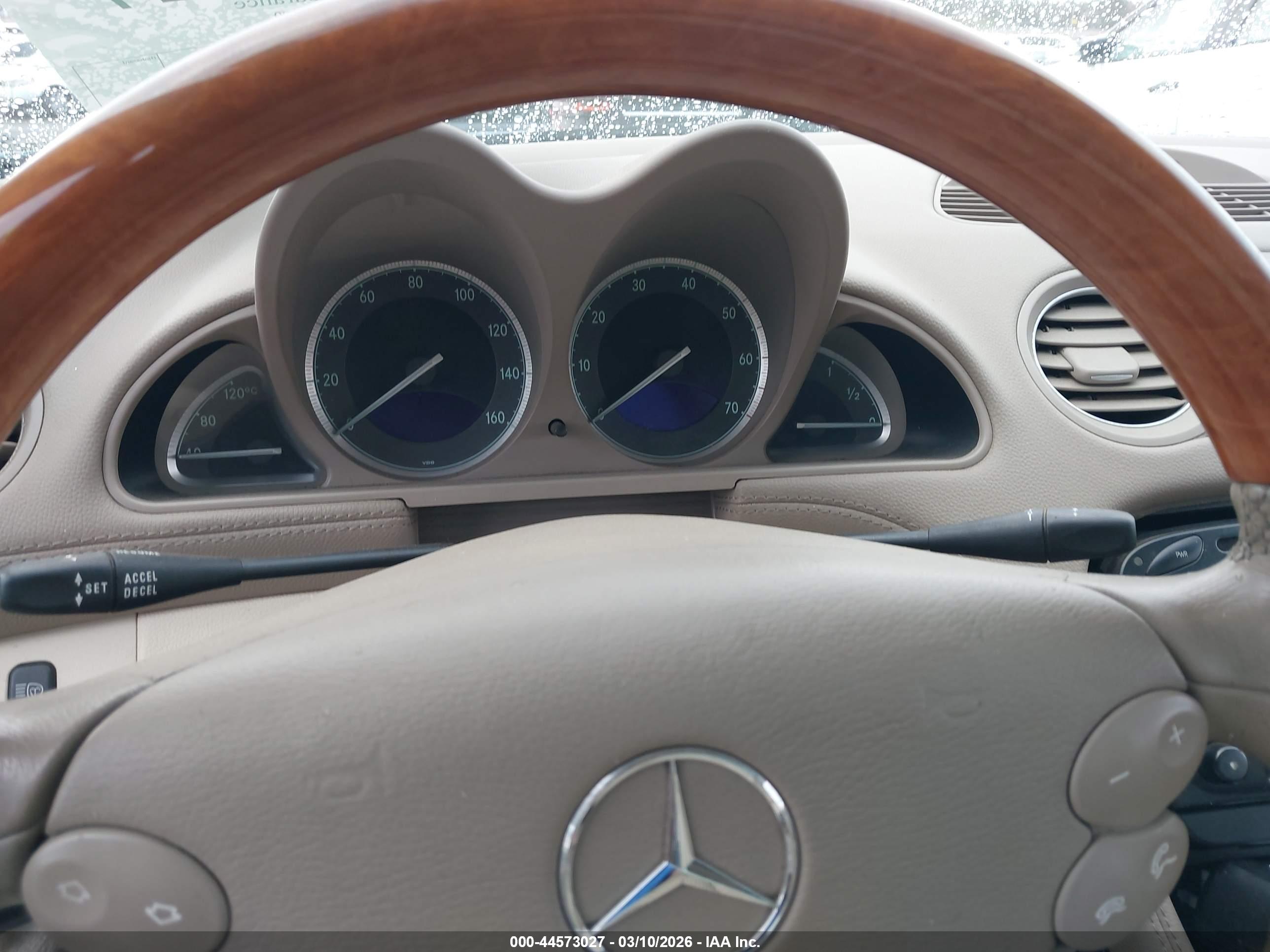 MERCEDES-BENZ SL image 7