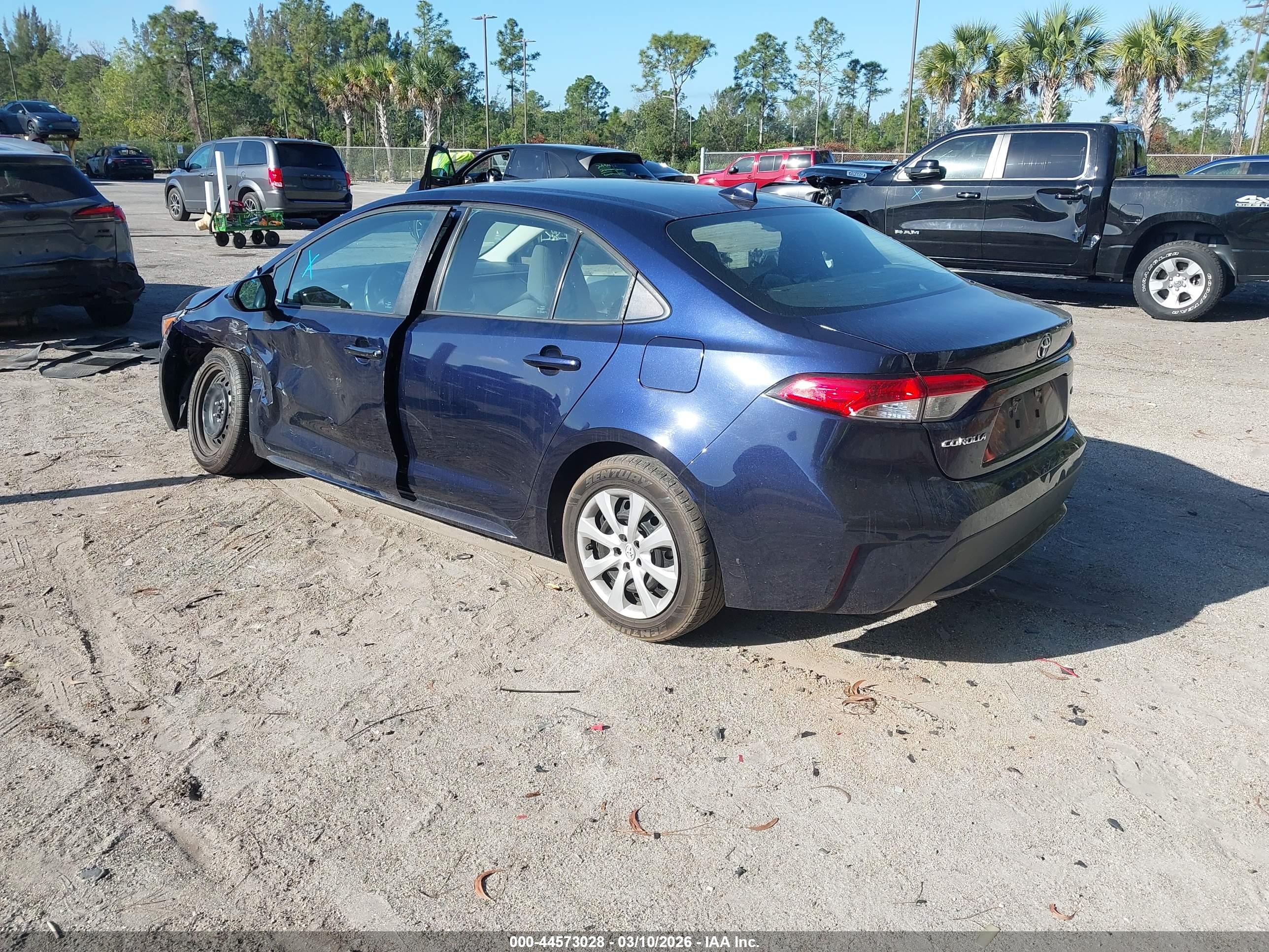 TOYOTA COROLLA image 3