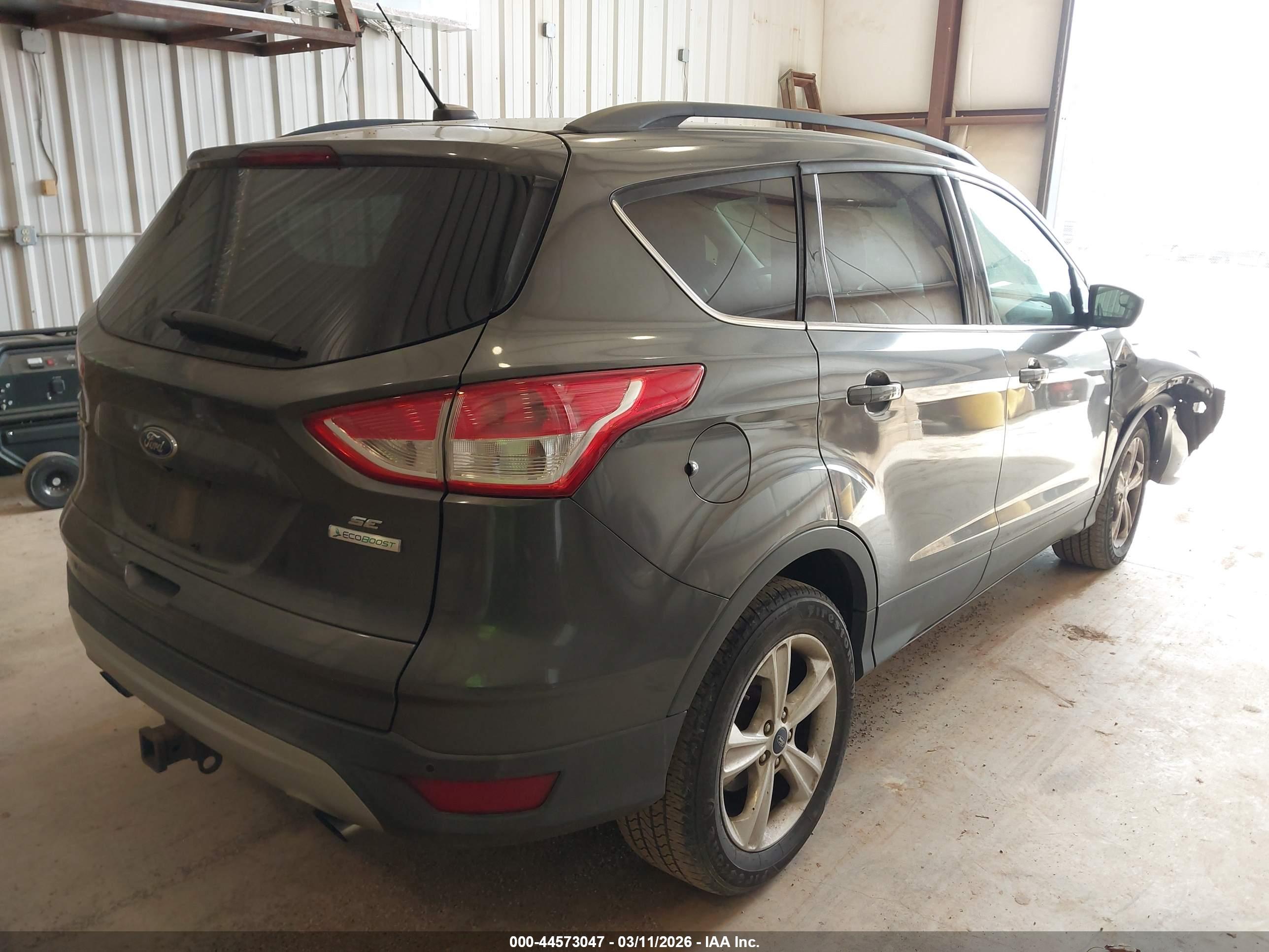 FORD ESCAPE image 4