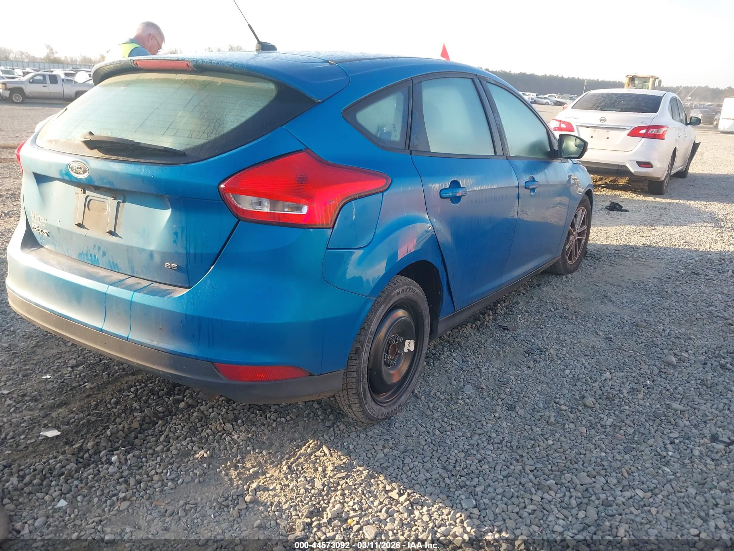 FORD FOCUS image 4
