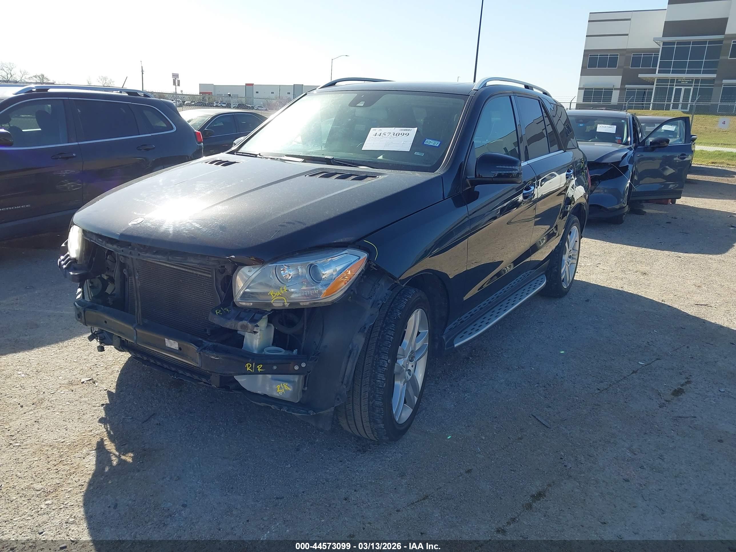 MERCEDES-BENZ ML image 2