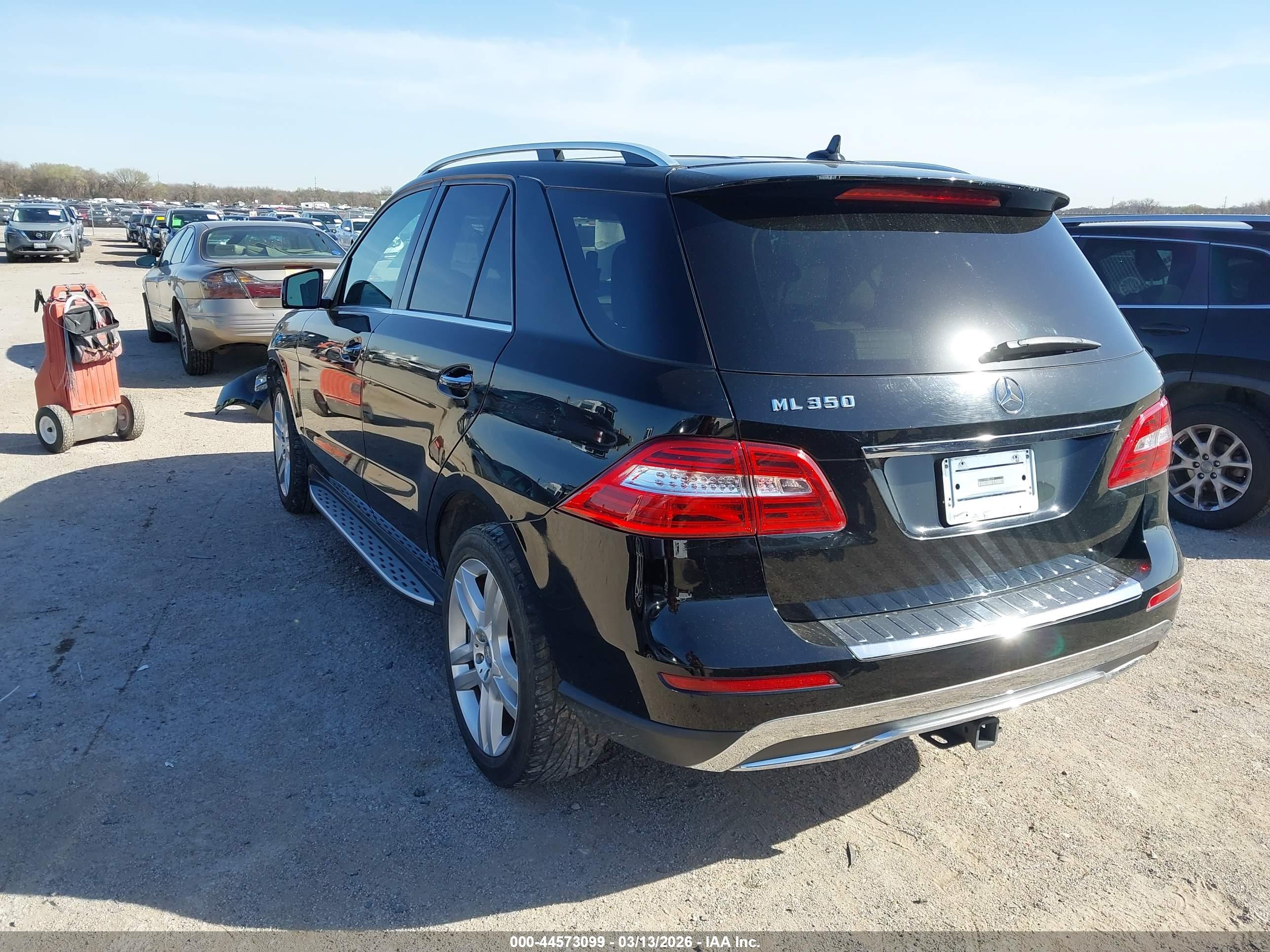 MERCEDES-BENZ ML image 3