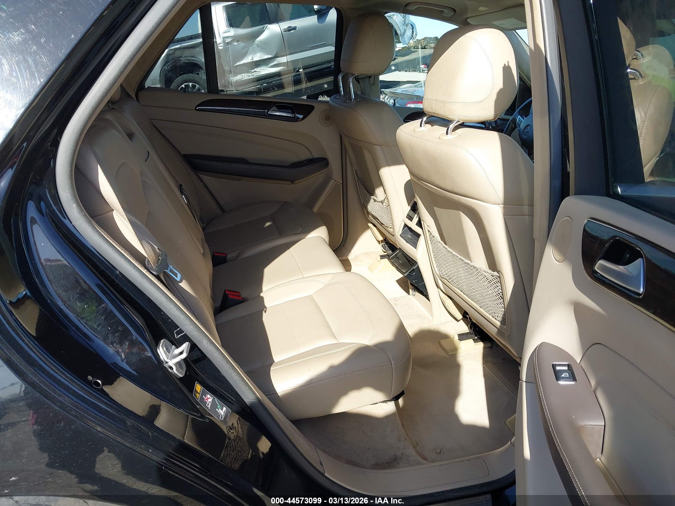 MERCEDES-BENZ ML image 8