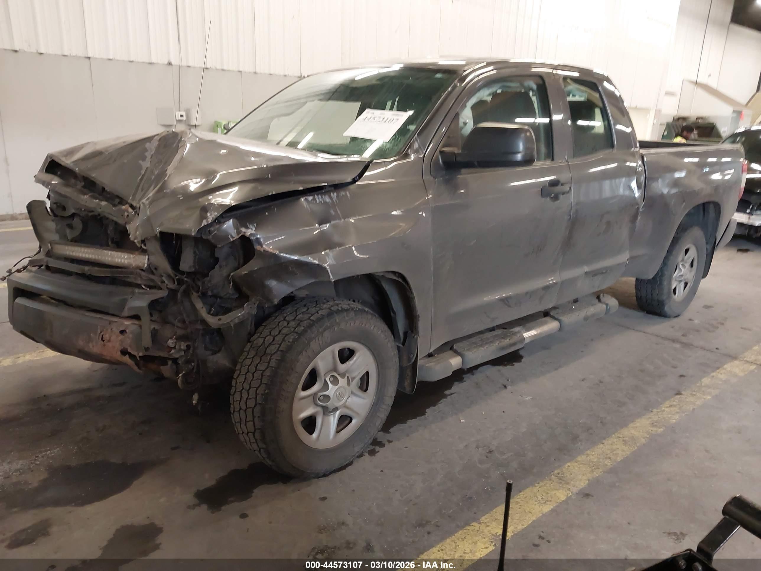 TOYOTA TUNDRA image 2