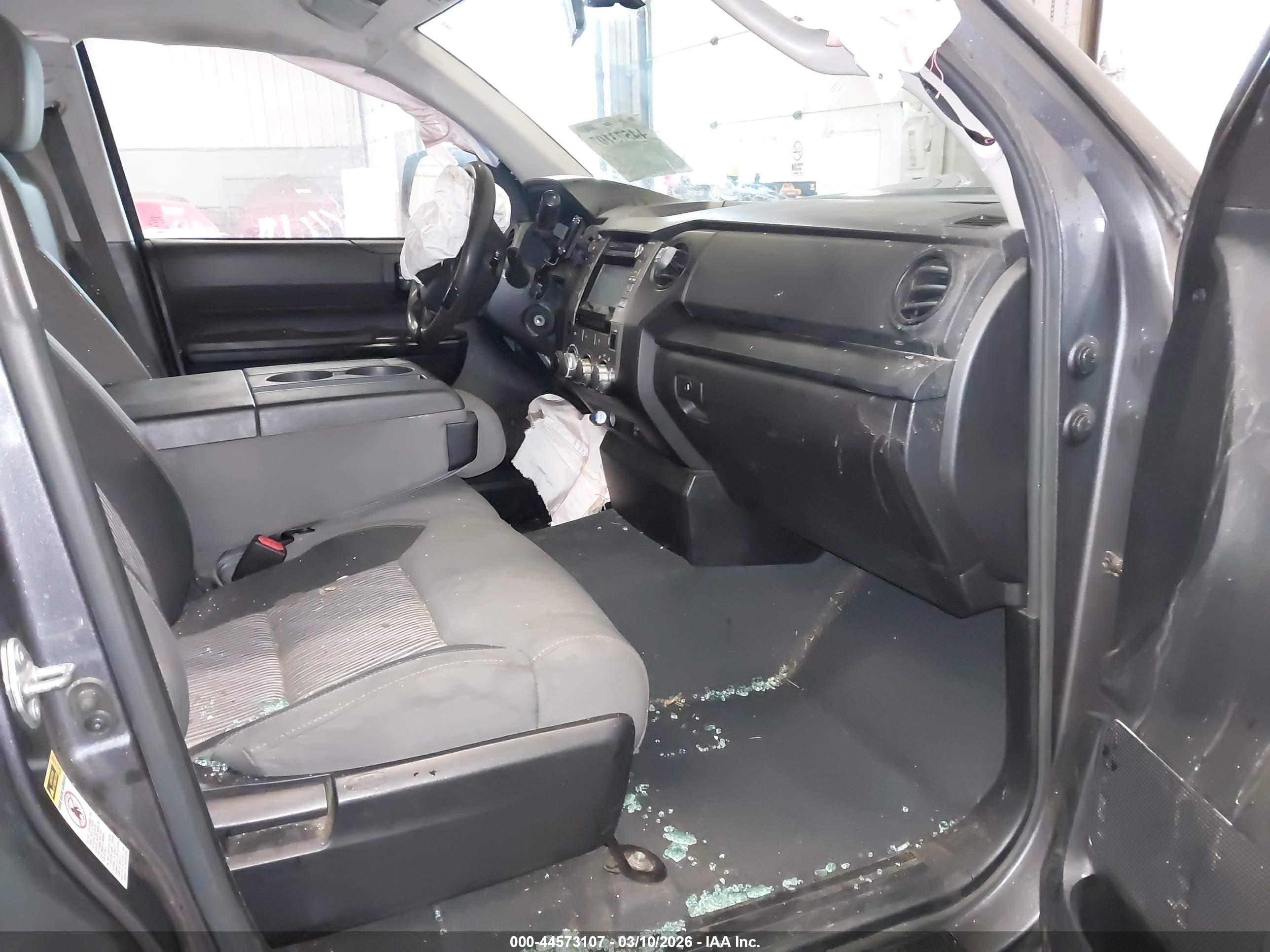 TOYOTA TUNDRA image 5