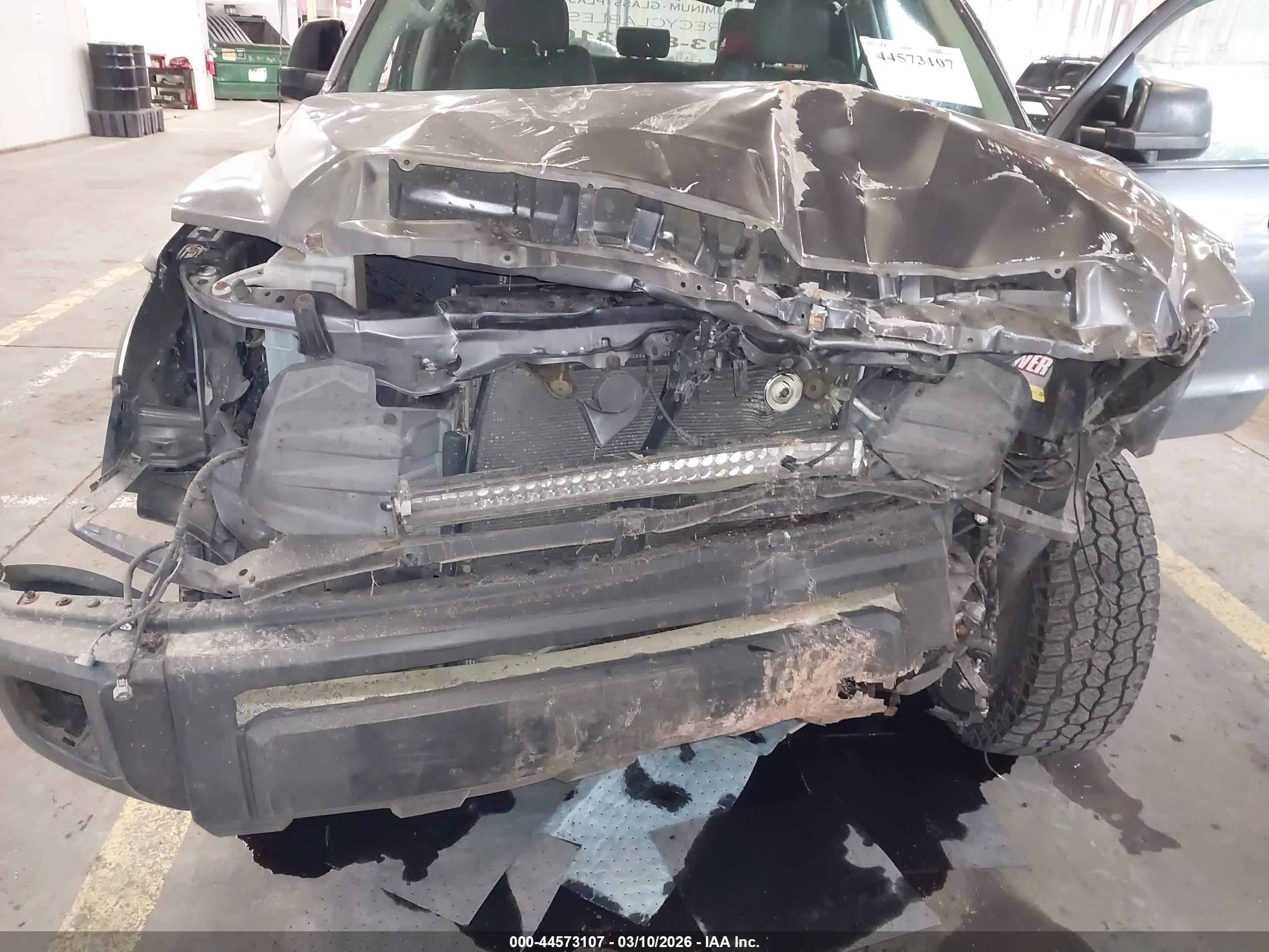 TOYOTA TUNDRA image 6