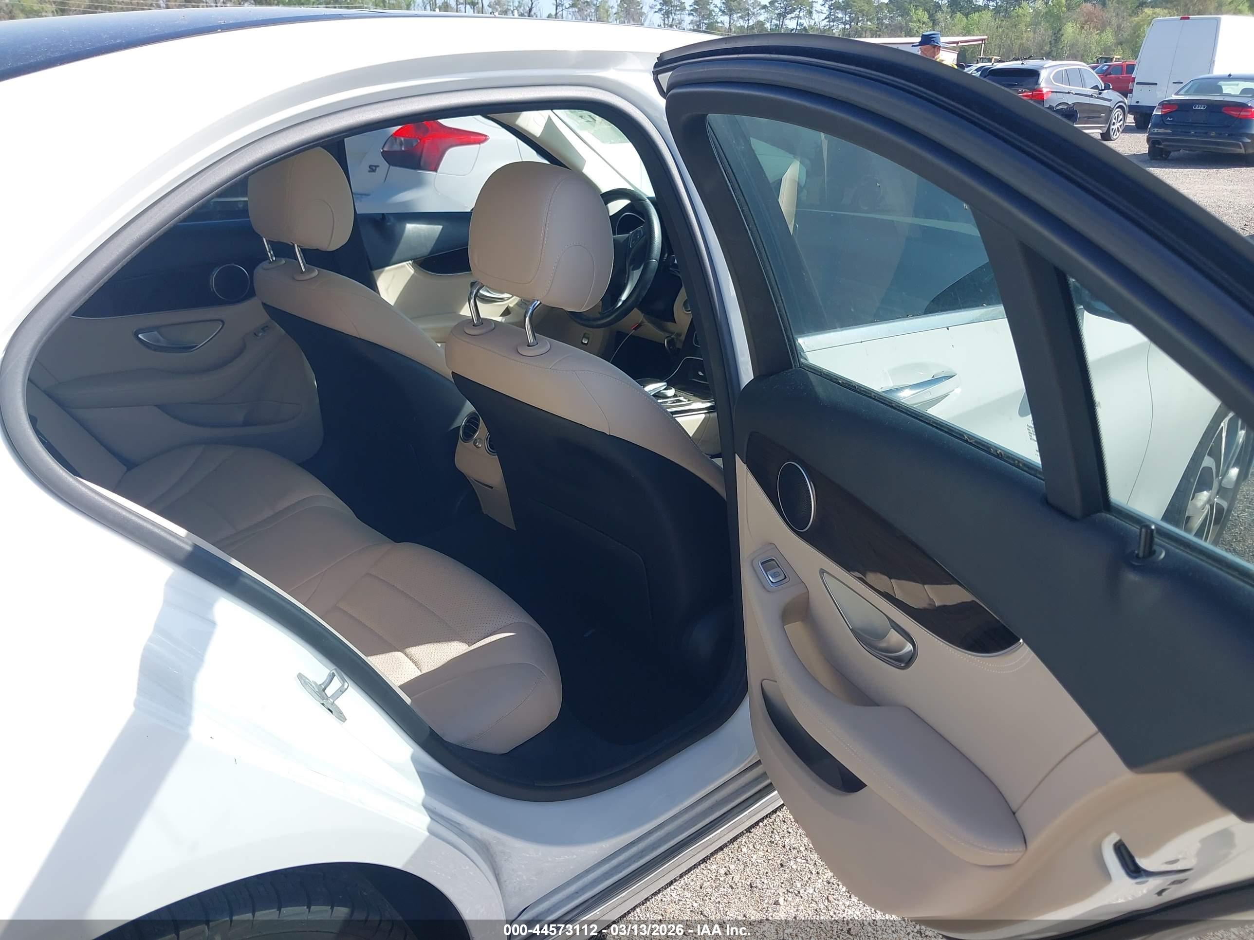 MERCEDES-BENZ C image 8