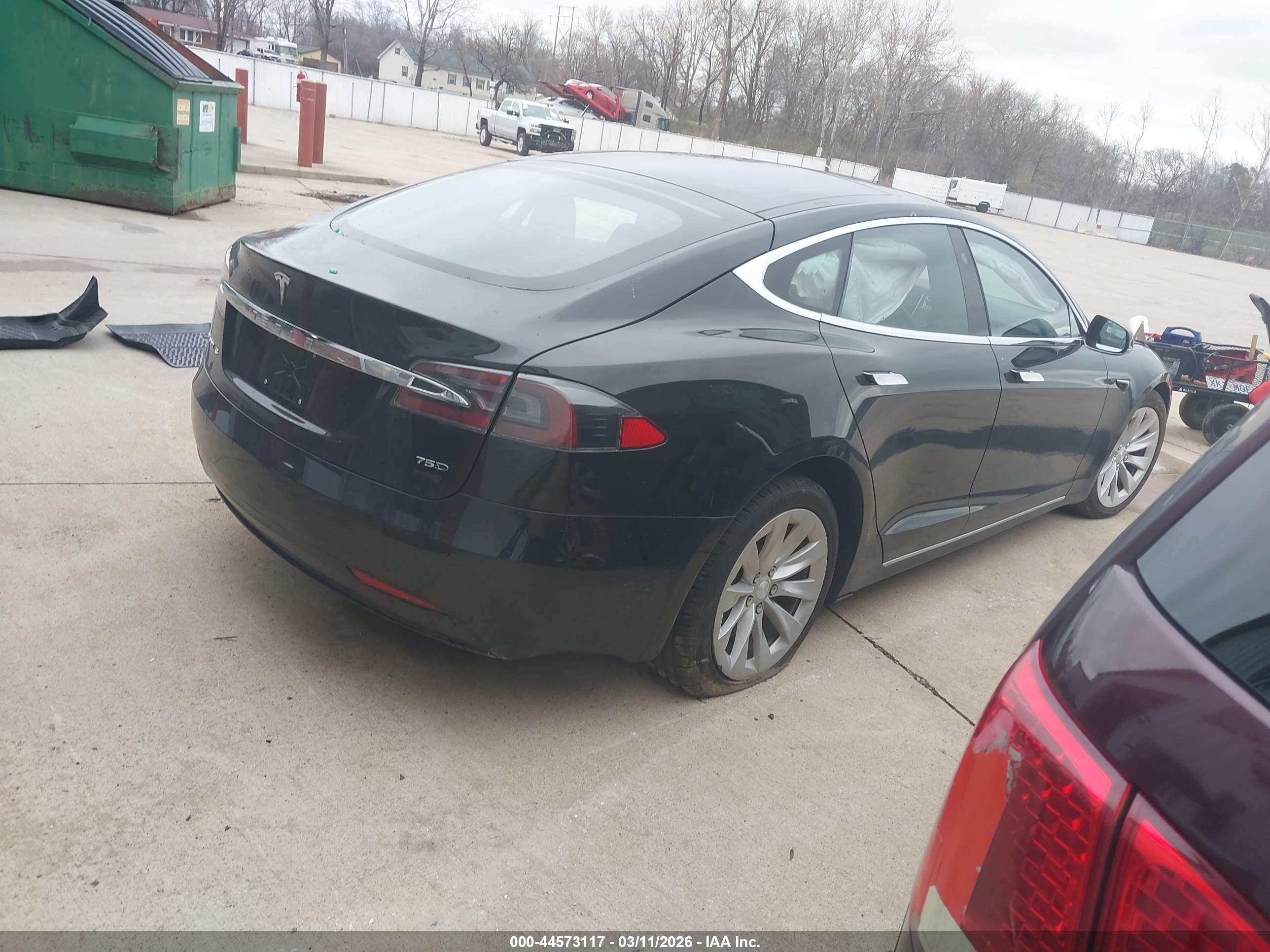 TESLA MODEL image 4