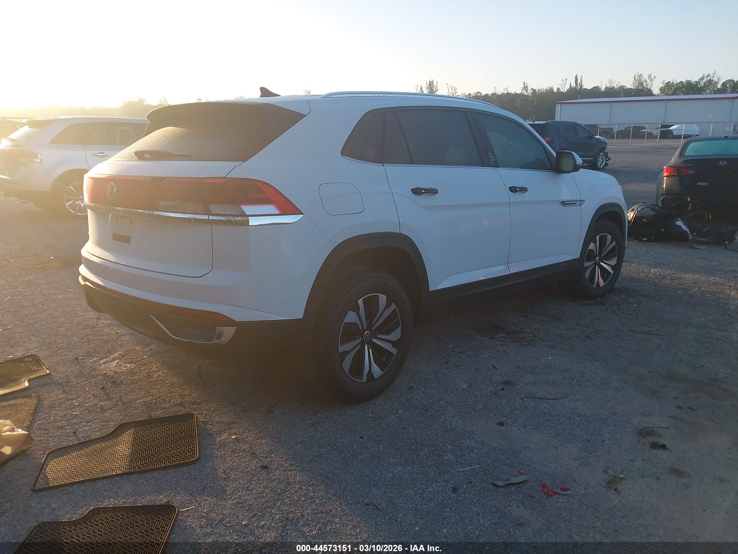 VOLKSWAGEN ATLAS image 4