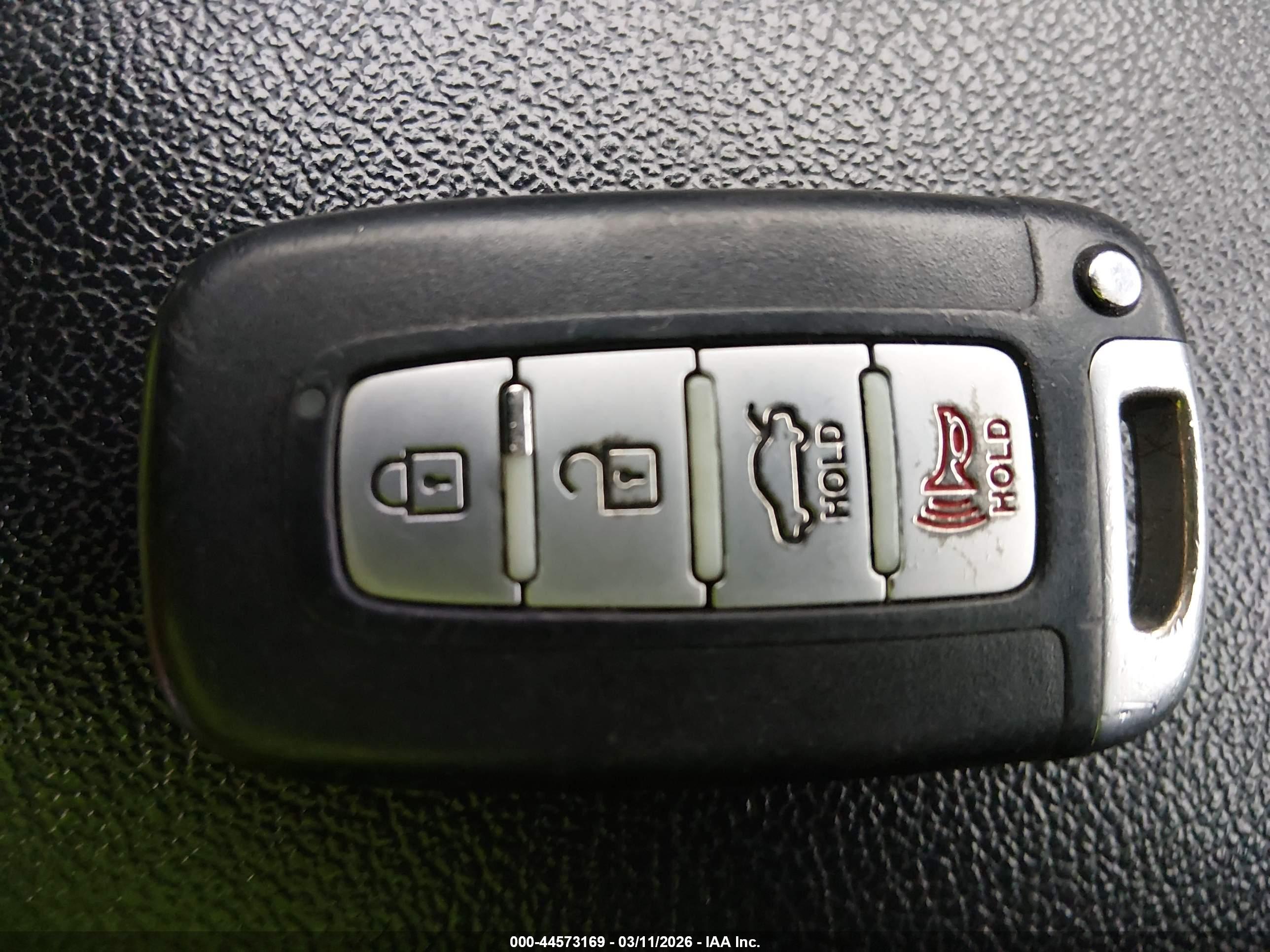 HYUNDAI SONATA image 11