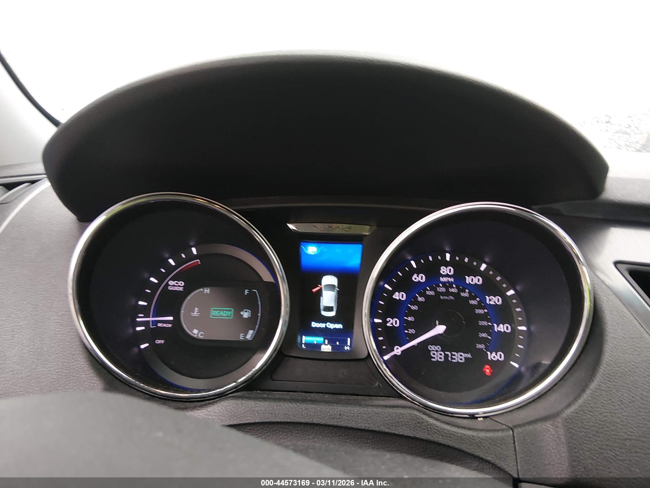 HYUNDAI SONATA image 7