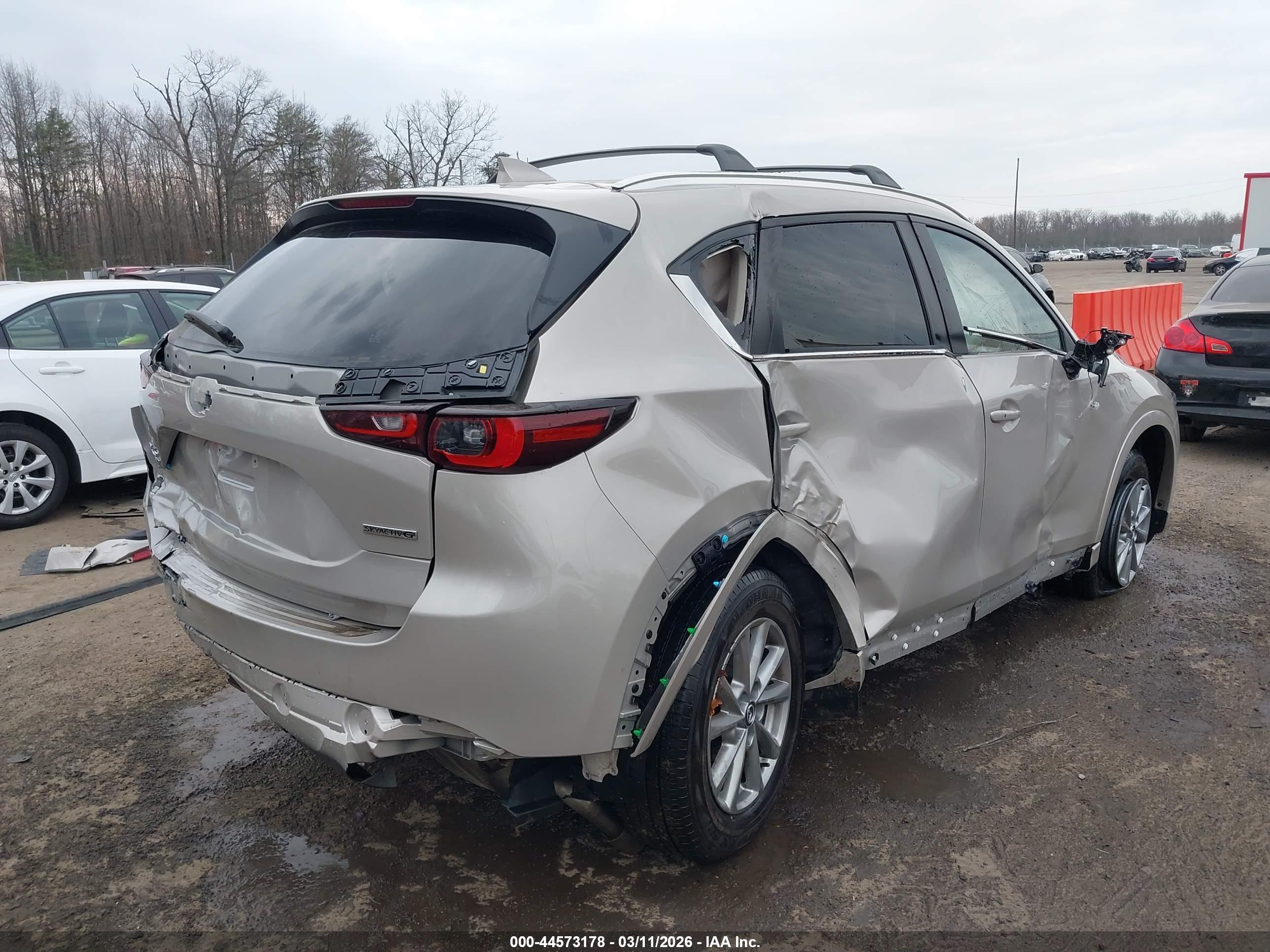 MAZDA CX-5 image 6