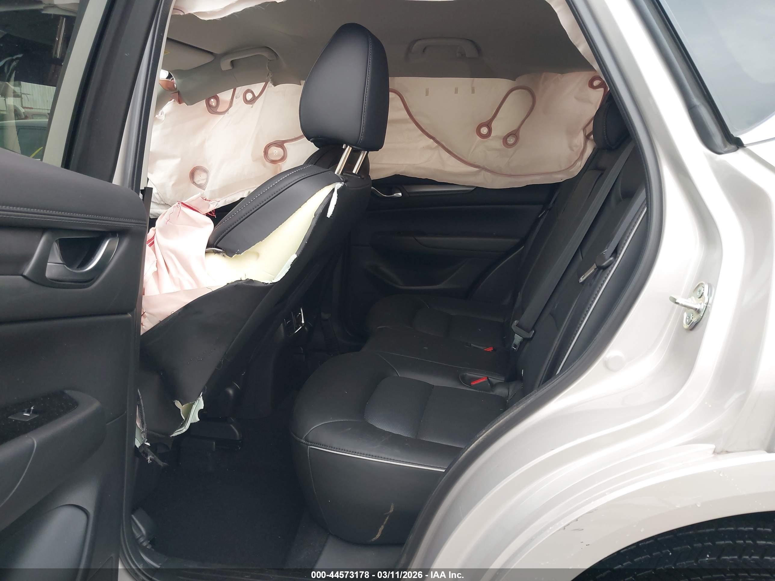 MAZDA CX-5 image 8