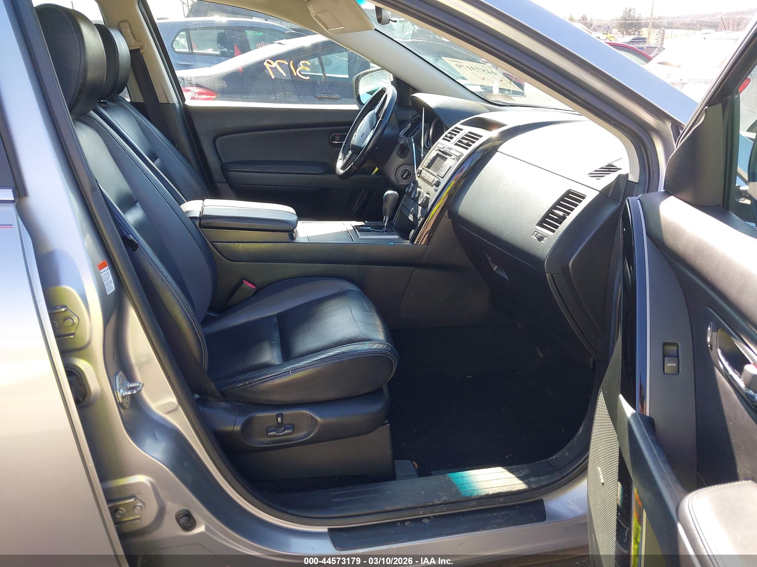 MAZDA CX-9 image 5