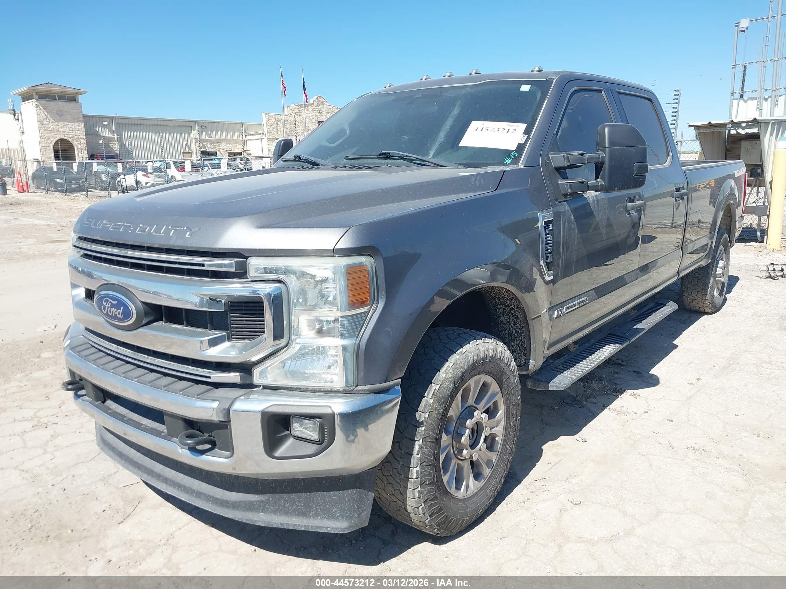 FORD F-250 image 2